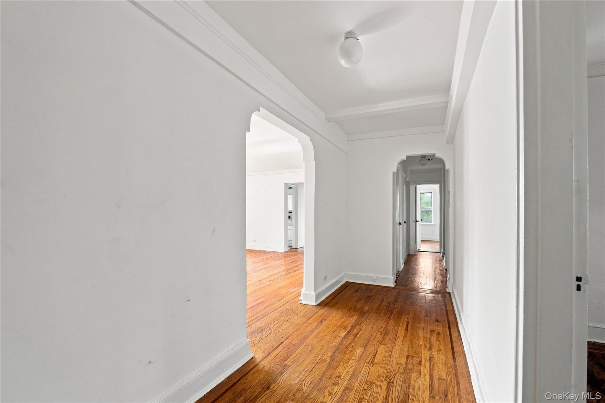 4th image of 5410 Netherland Ave, New York City, NY 10471