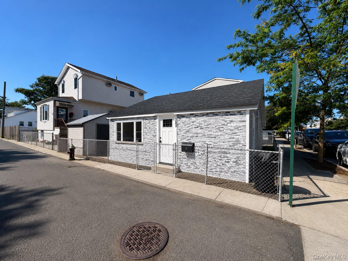 2nd image of 11 Ivan Ct, Brooklyn, NY 11229 | MLS# 1029445