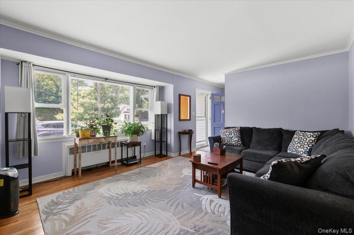 4th image of 101 Lake Ave, Smithtown, NY 11780 | MLS# 1029446