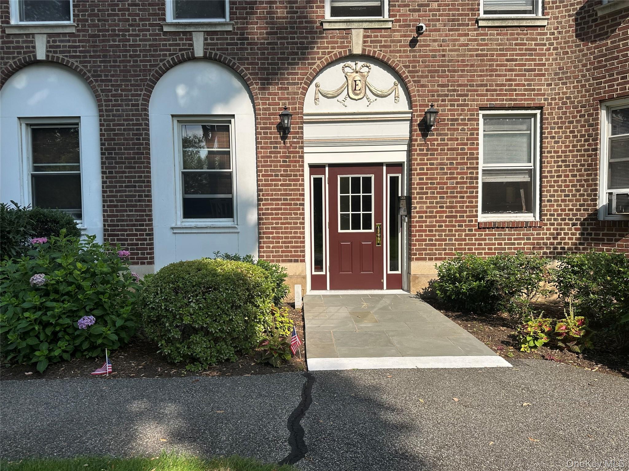 3rd image of 445 Gramatan Ave #EB1, Mount Vernon, NY 10552 | MLS# 1029466