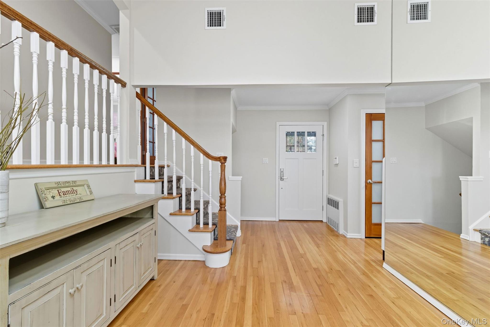 5th image of 17 Willben Ln, Oyster Bay, NY 11803 | MLS# 1029484