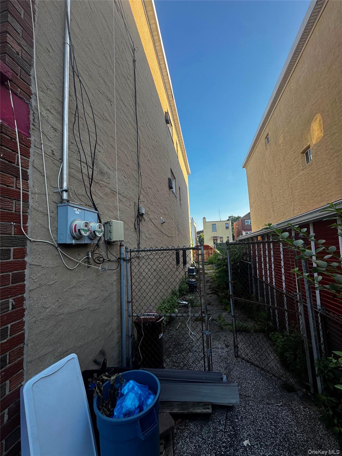 13th image of 958 E 226th St, Bronx, NY 10466 | MLS# 1029485