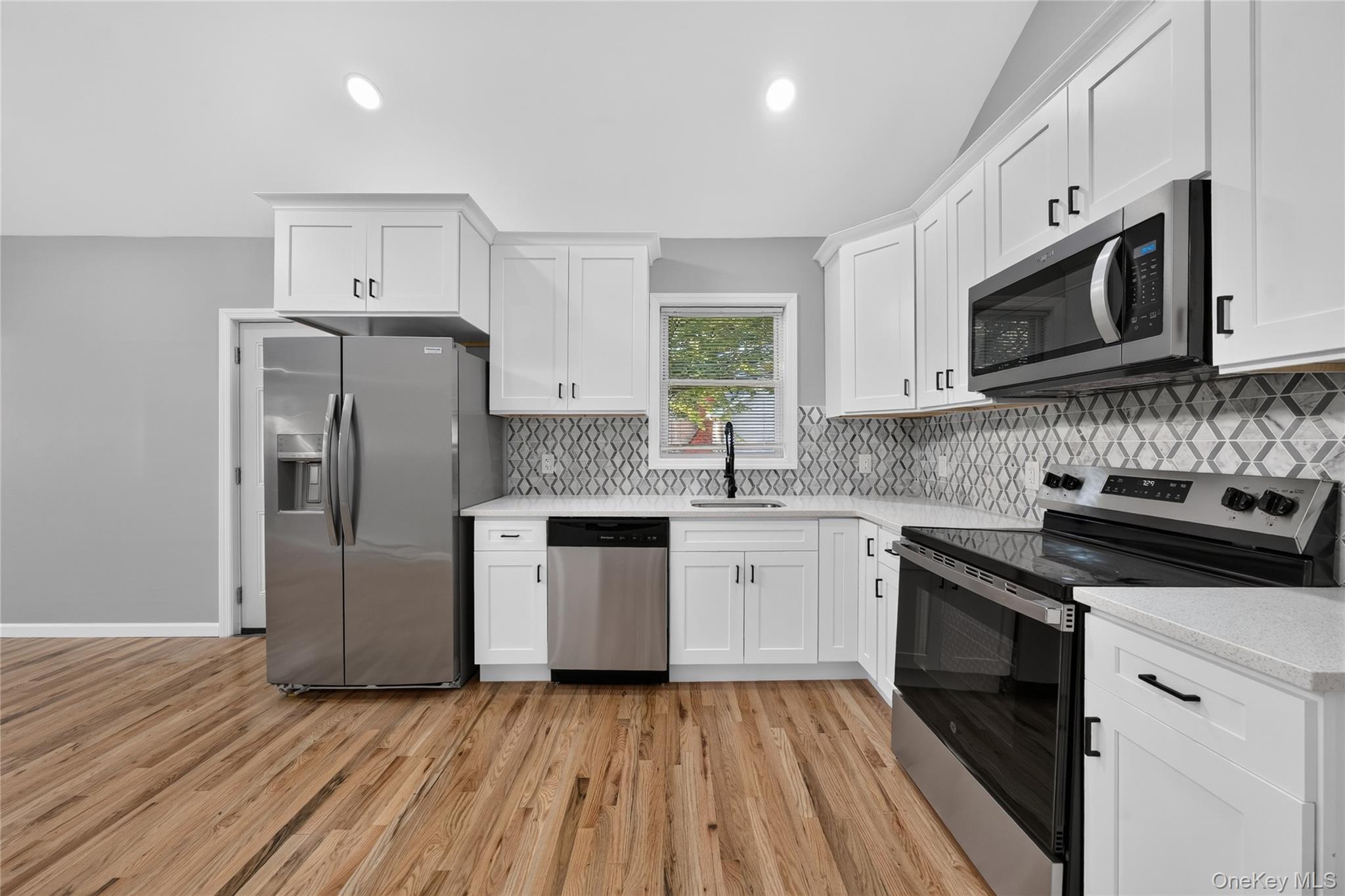 4th image of 67 Ohio Ave, Brookhaven, NY 11763 | MLS# 1029496