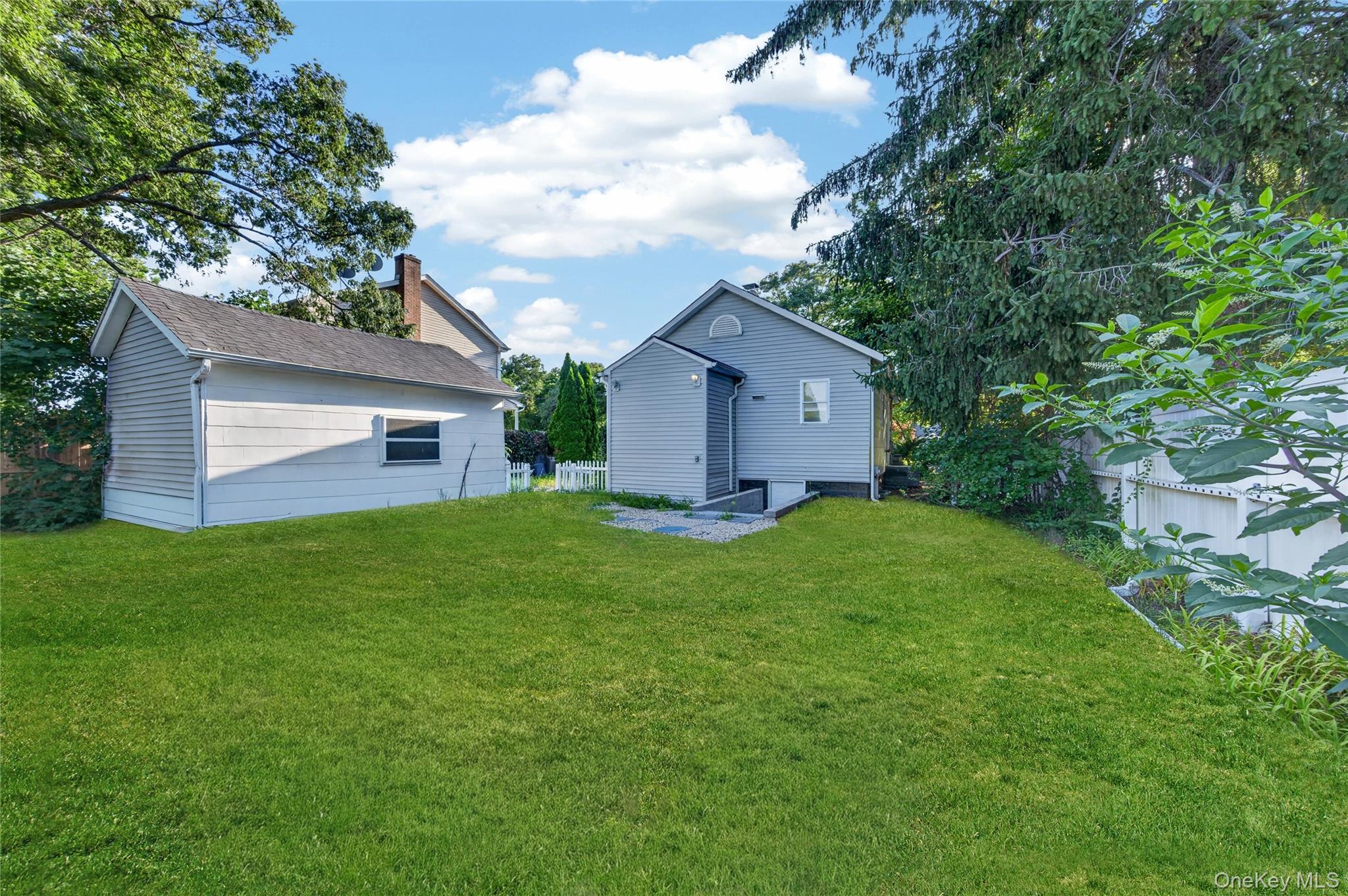 31st image of 67 Ohio Ave, Brookhaven, NY 11763 | MLS# 1029496