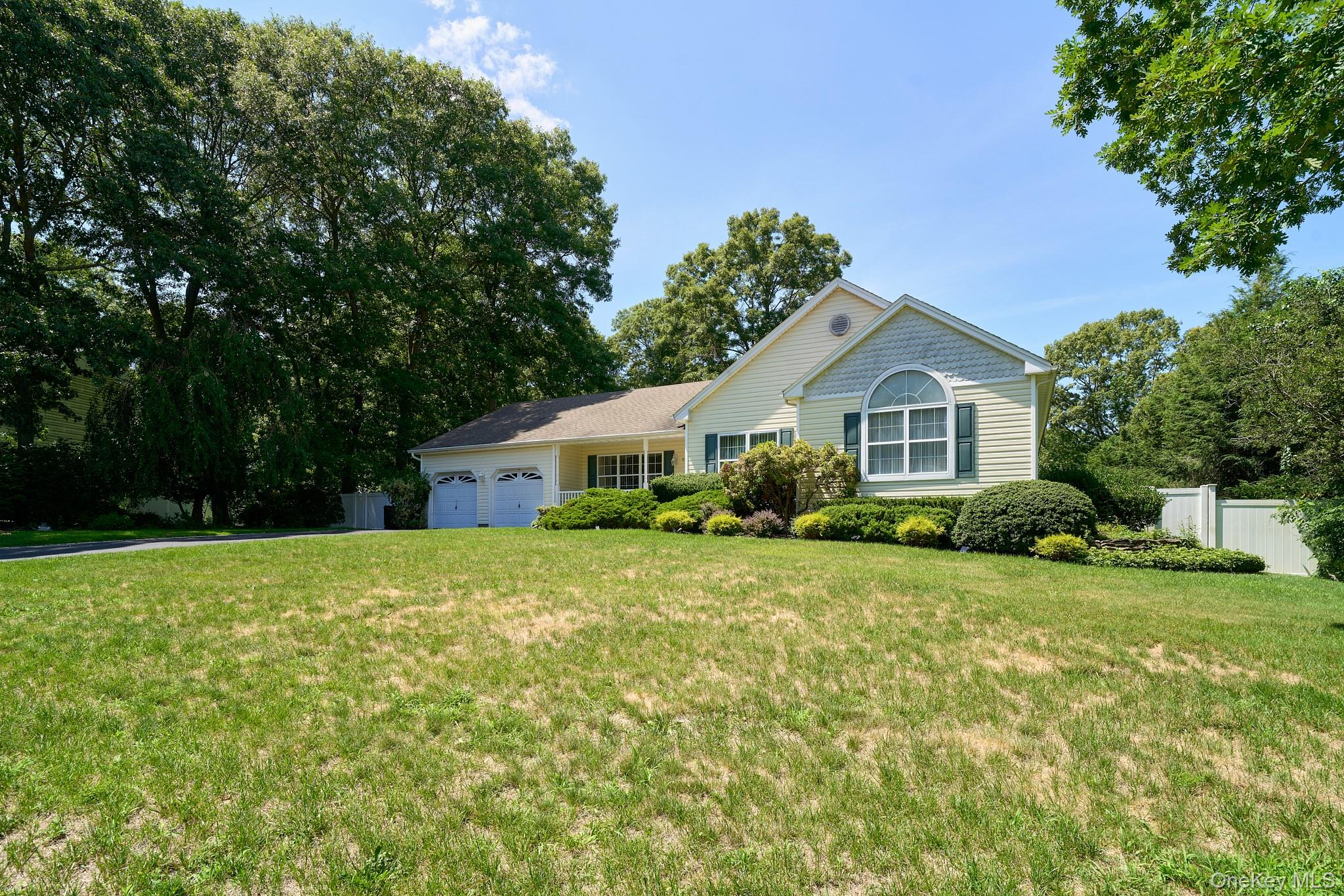 2nd image of 11 Embassy Rd, Selden, NY 11784 | MLS# 1029531