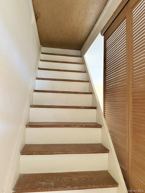 5th image of 109 Stuyvesant Dr, Brookhaven, NY 11776 | MLS# 1029544