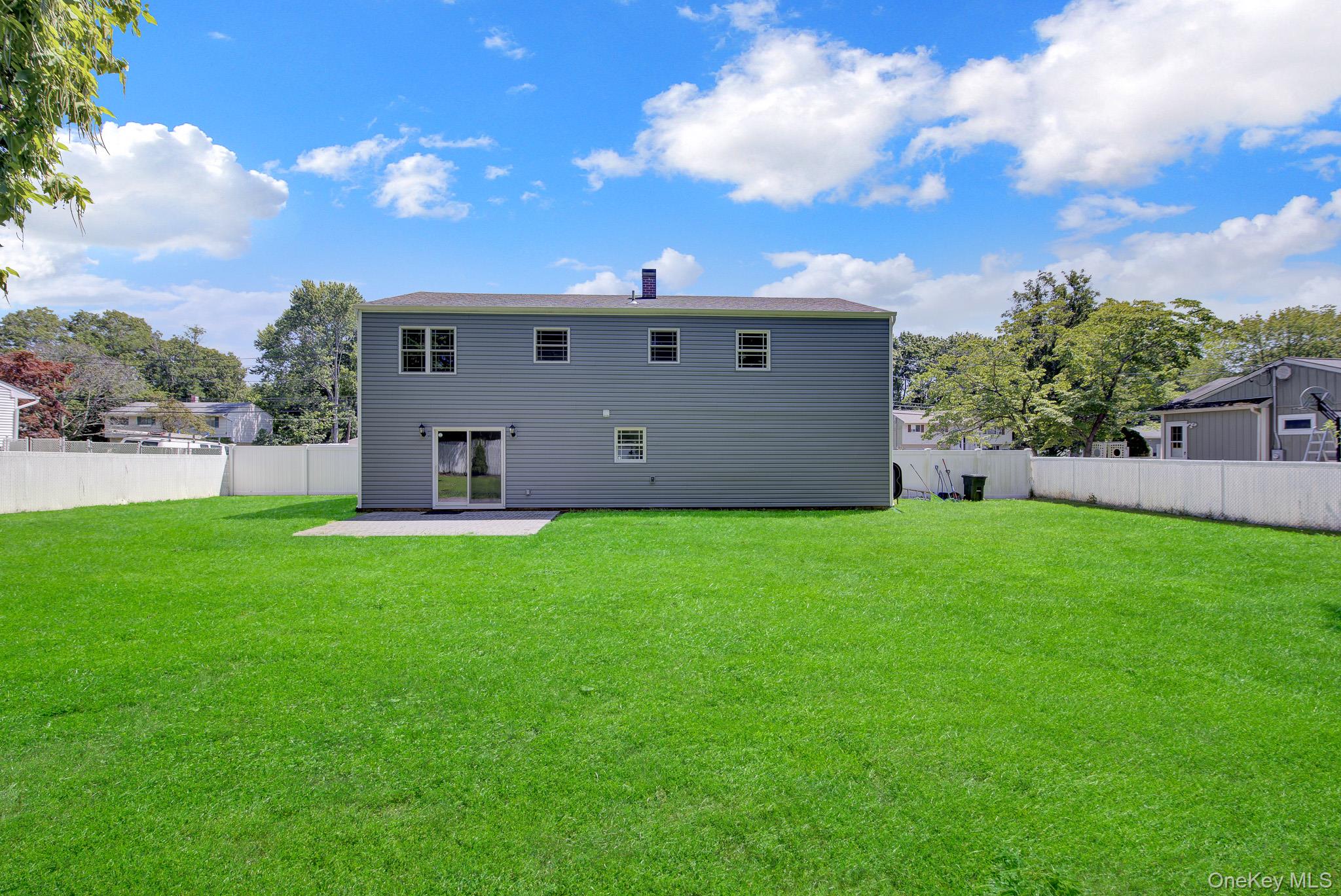 27th image of 10 Shenandoah Blvd, Brookhaven, NY 11776 | MLS# 1029551