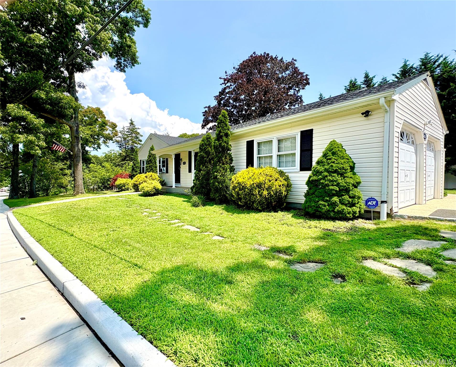 4th image of 2875 Ocean Ave, Islip, NY 11779 | MLS# 1029562