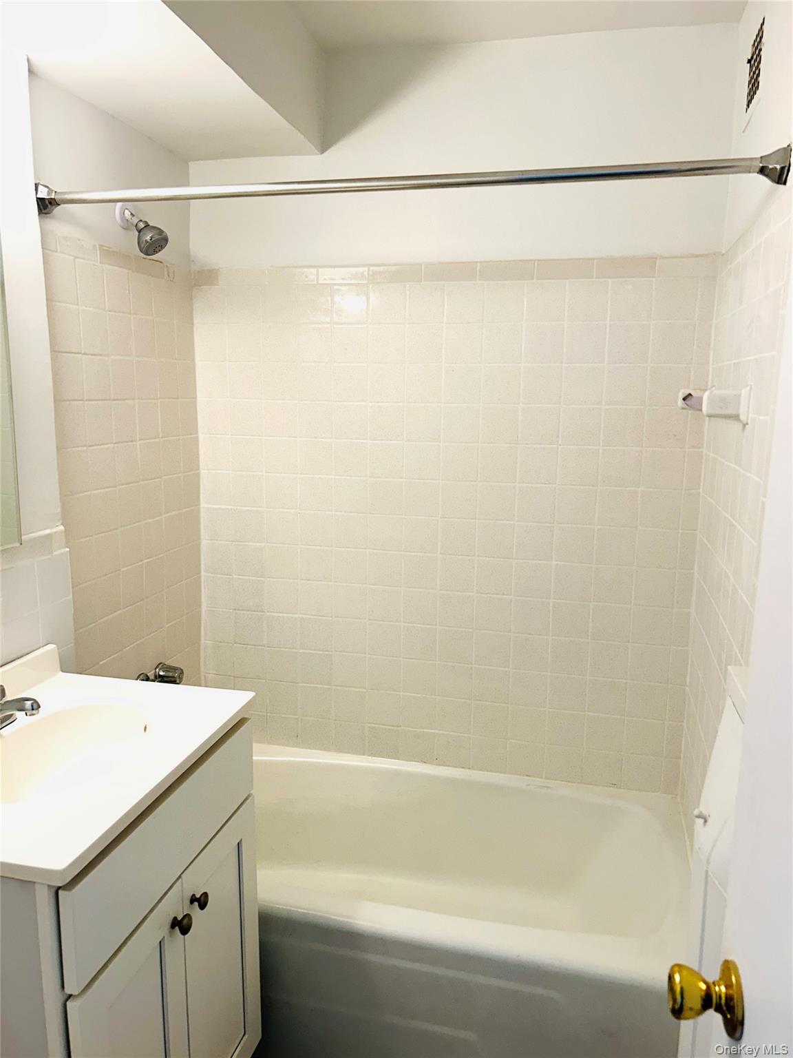 5th image of 89-00 170 St #5E, New York, NY 11432 | MLS# 1029565