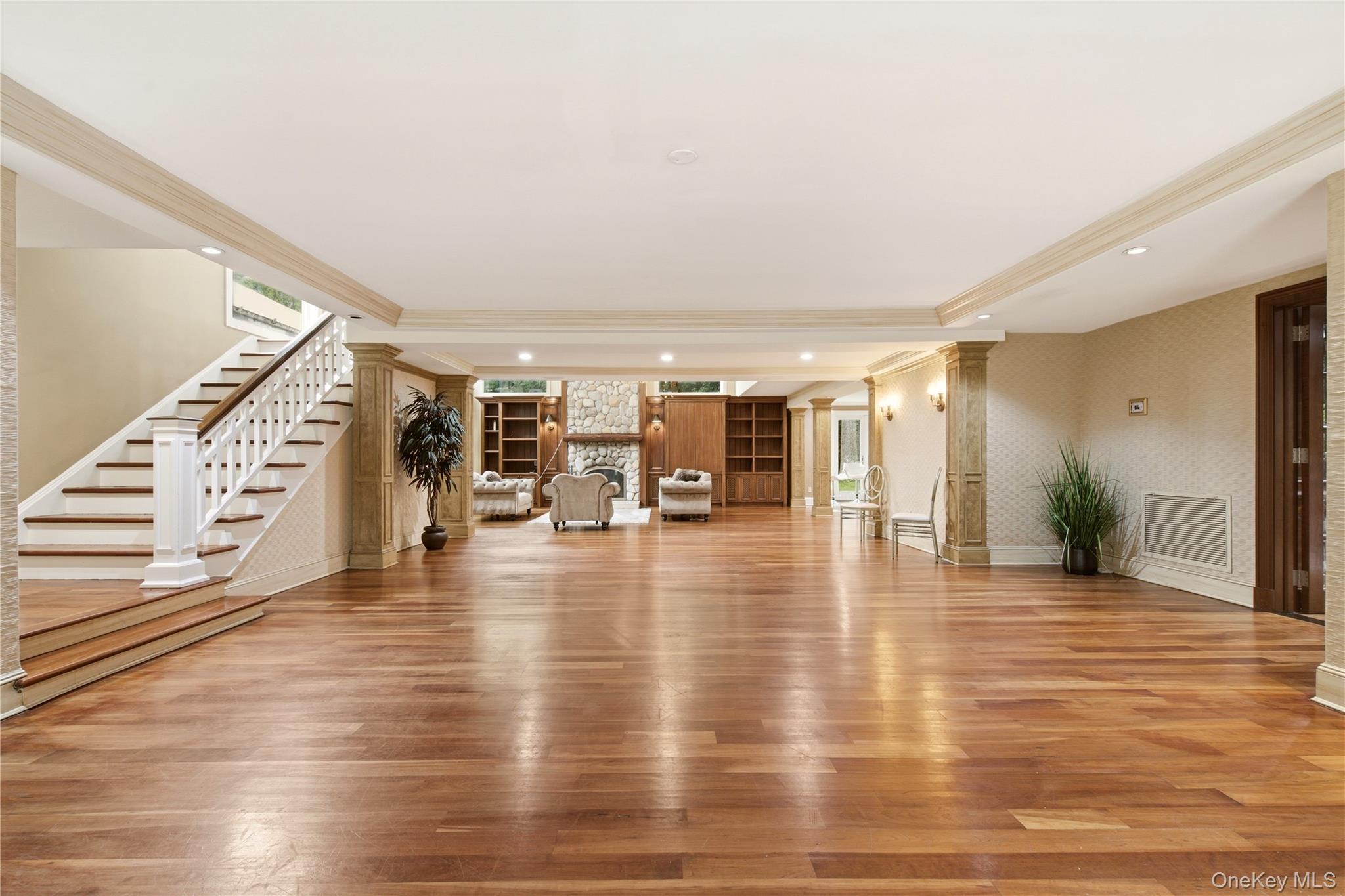 4th image of 1620 Old Cedar Swamp Rd, Oyster Bay, NY 11545 | MLS# 1029584