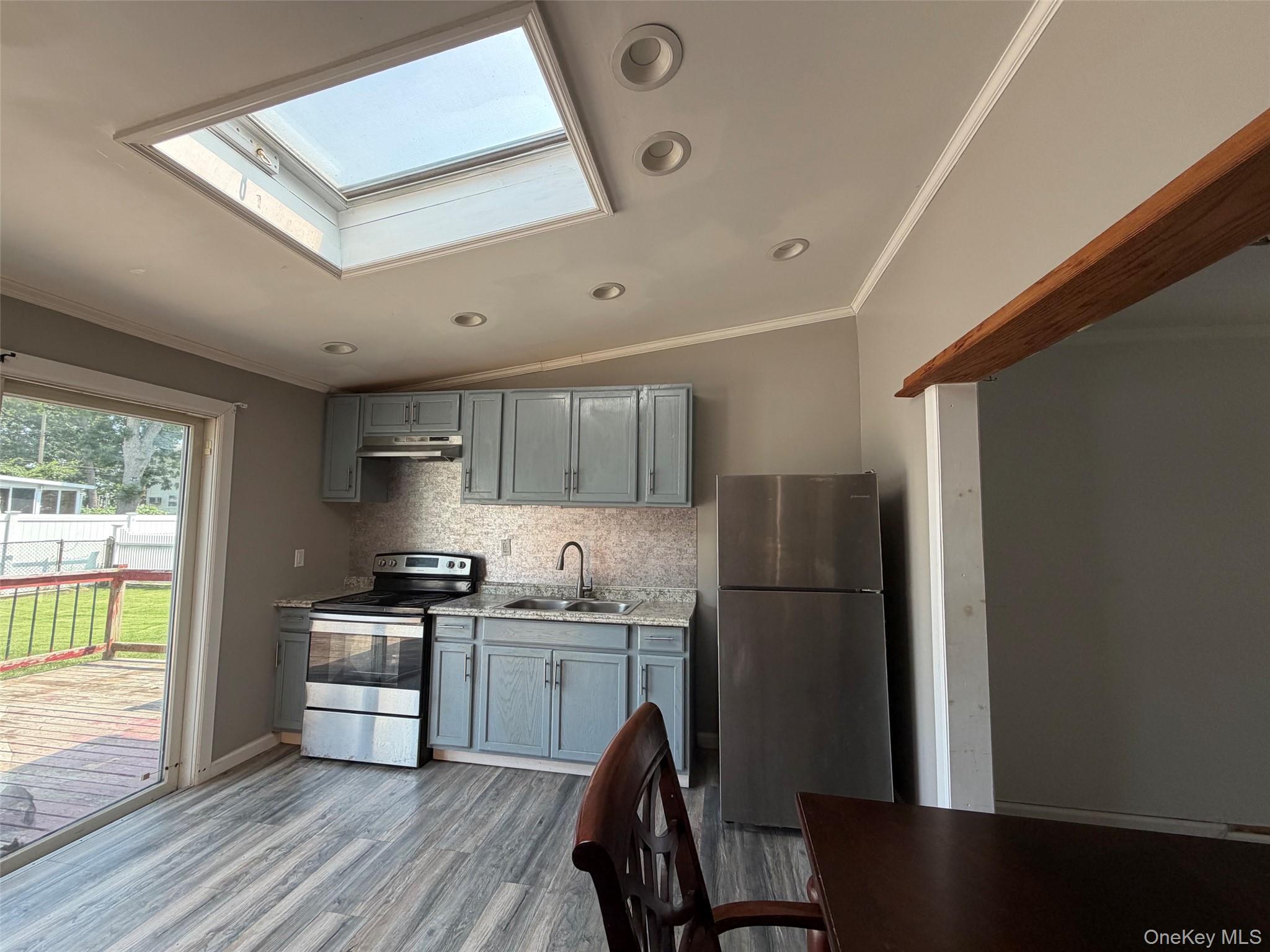 5th image of 300 Beachview St, Babylon, NY 11726 | MLS# 1029621