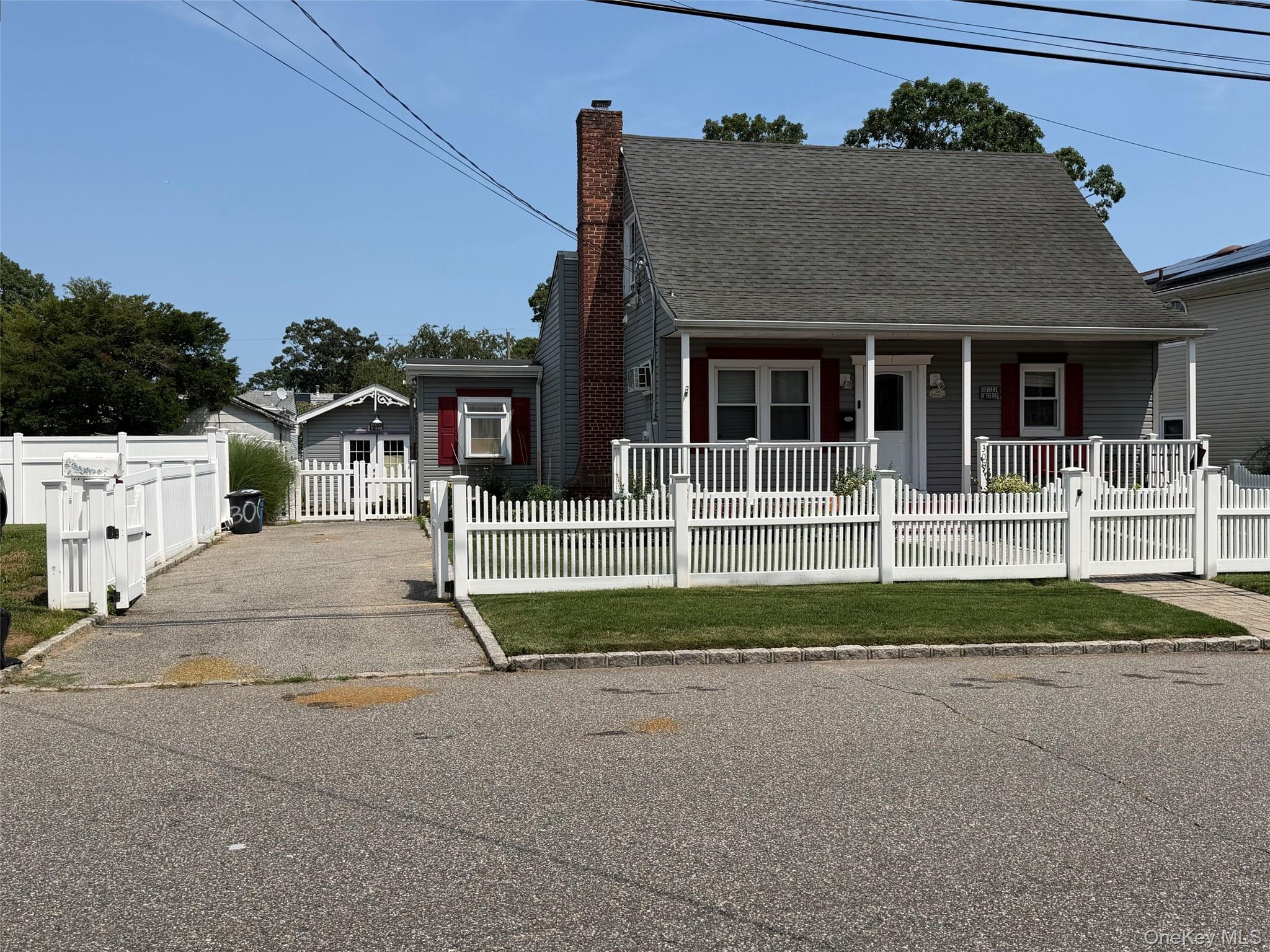 1st image of 300 Beachview St, Babylon, NY 11726 | MLS# 1029621