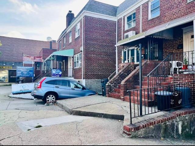 3rd image of 5834 Main St, New York, NY 11355 | MLS# 1029632