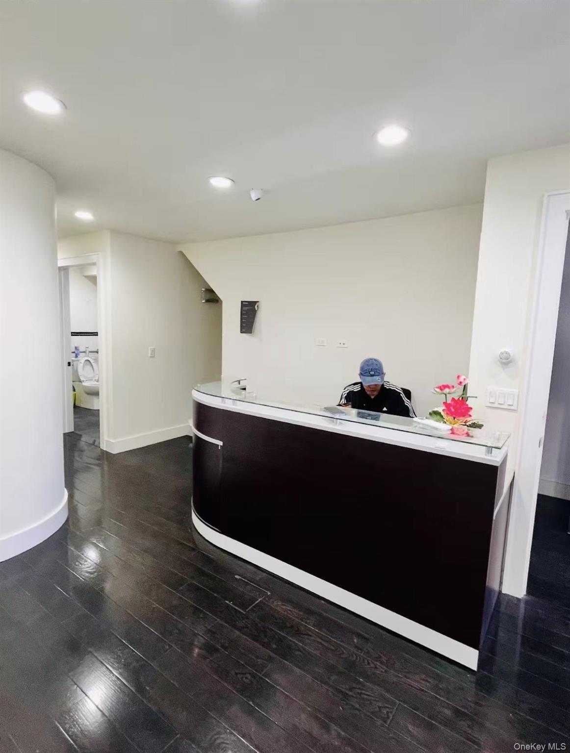 4th image of 5834 Main St, New York, NY 11355 | MLS# 1029632