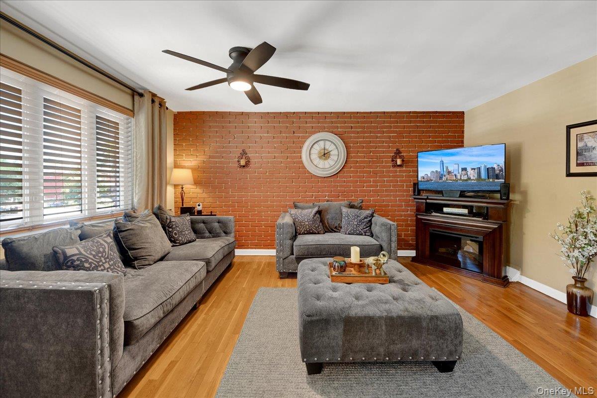 5th image of 279 Throggs Neck Blvd, New York, NY 10465 | MLS# 1029633