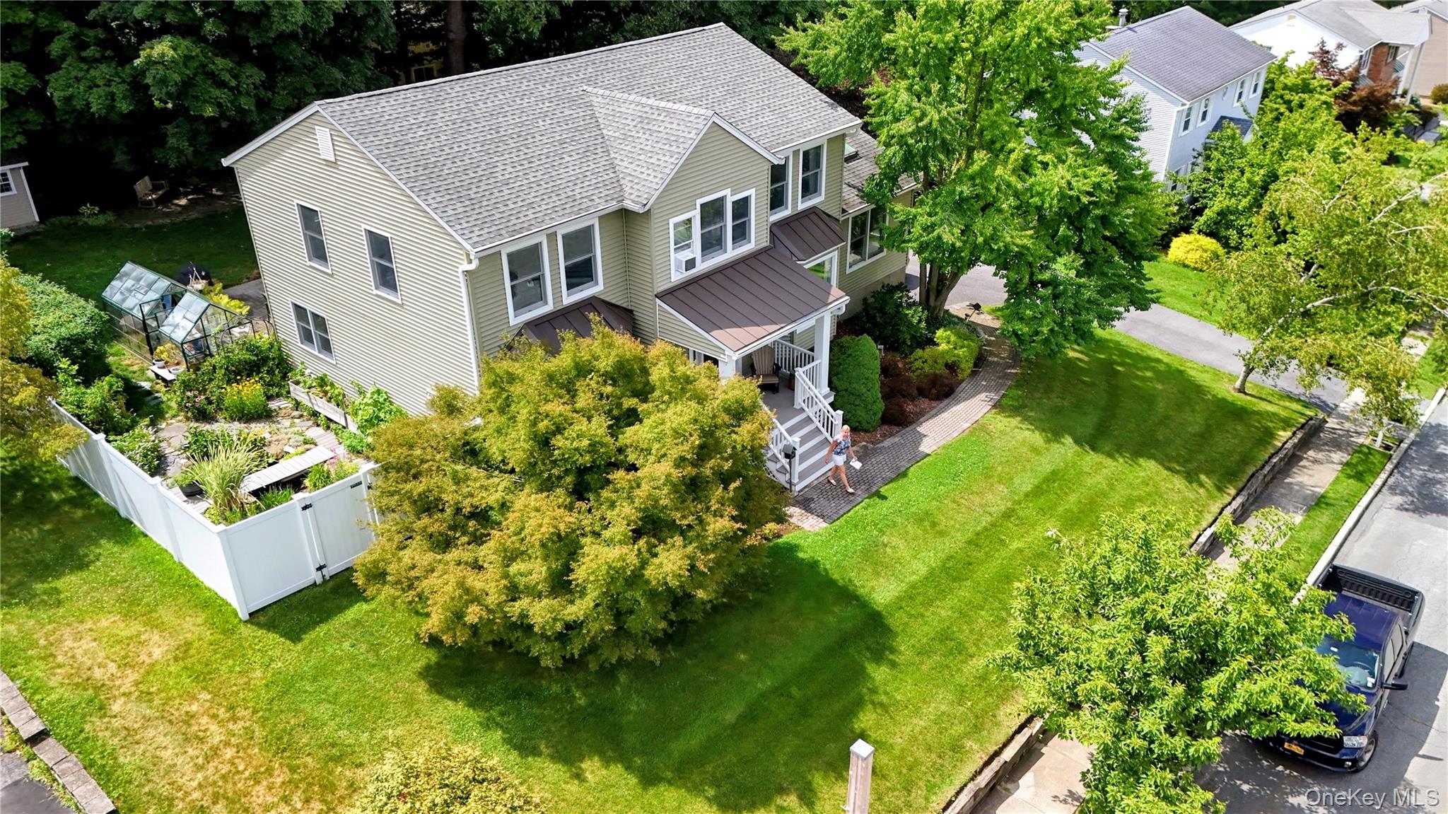 2nd image of 38 Kenilworth Ln, Warwick (town), NY 10990 | MLS# 1029636