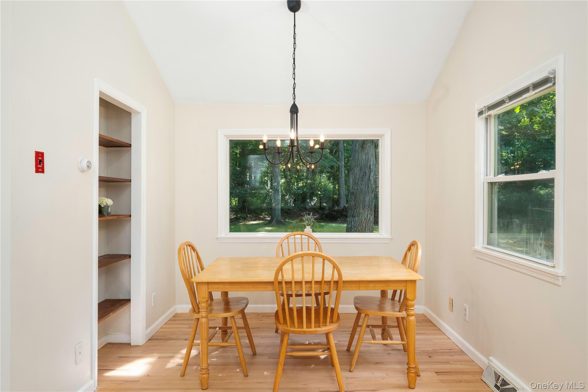 4th image of 6 Hemlock Trail Ct, Kent, NY 10512 | MLS# 1029638