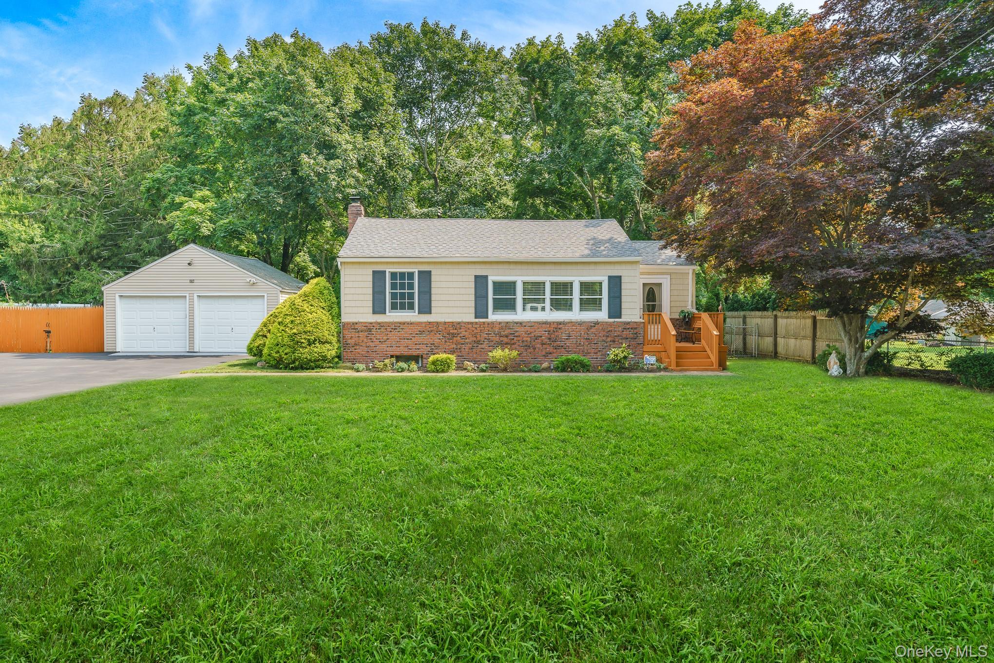 2nd image of 6 Hines Rd, Brookhaven, NY 11953 | MLS# 1029642