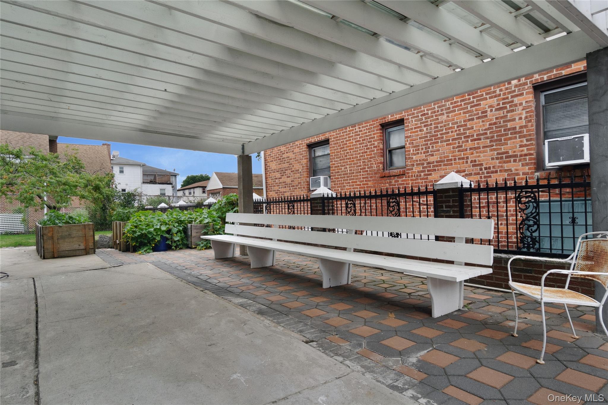 37th image of 1011 Bay 24th St, New York, NY 11691 | MLS# 1029649