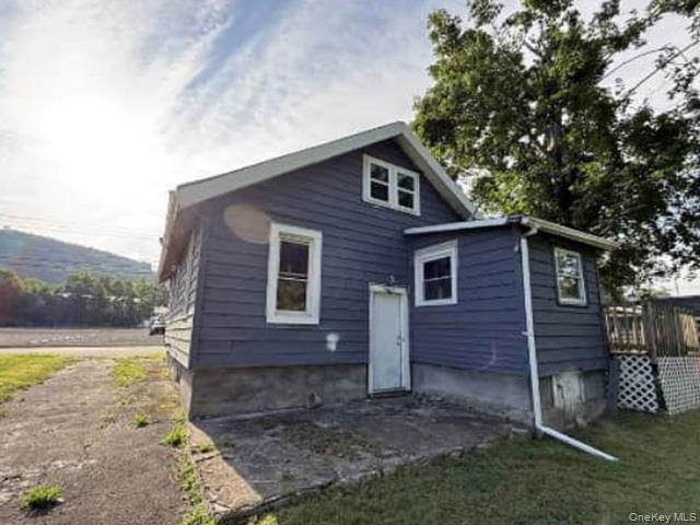 2nd image of 23 Travis Ave, Binghamton, NY 13904 | MLS# 1029661