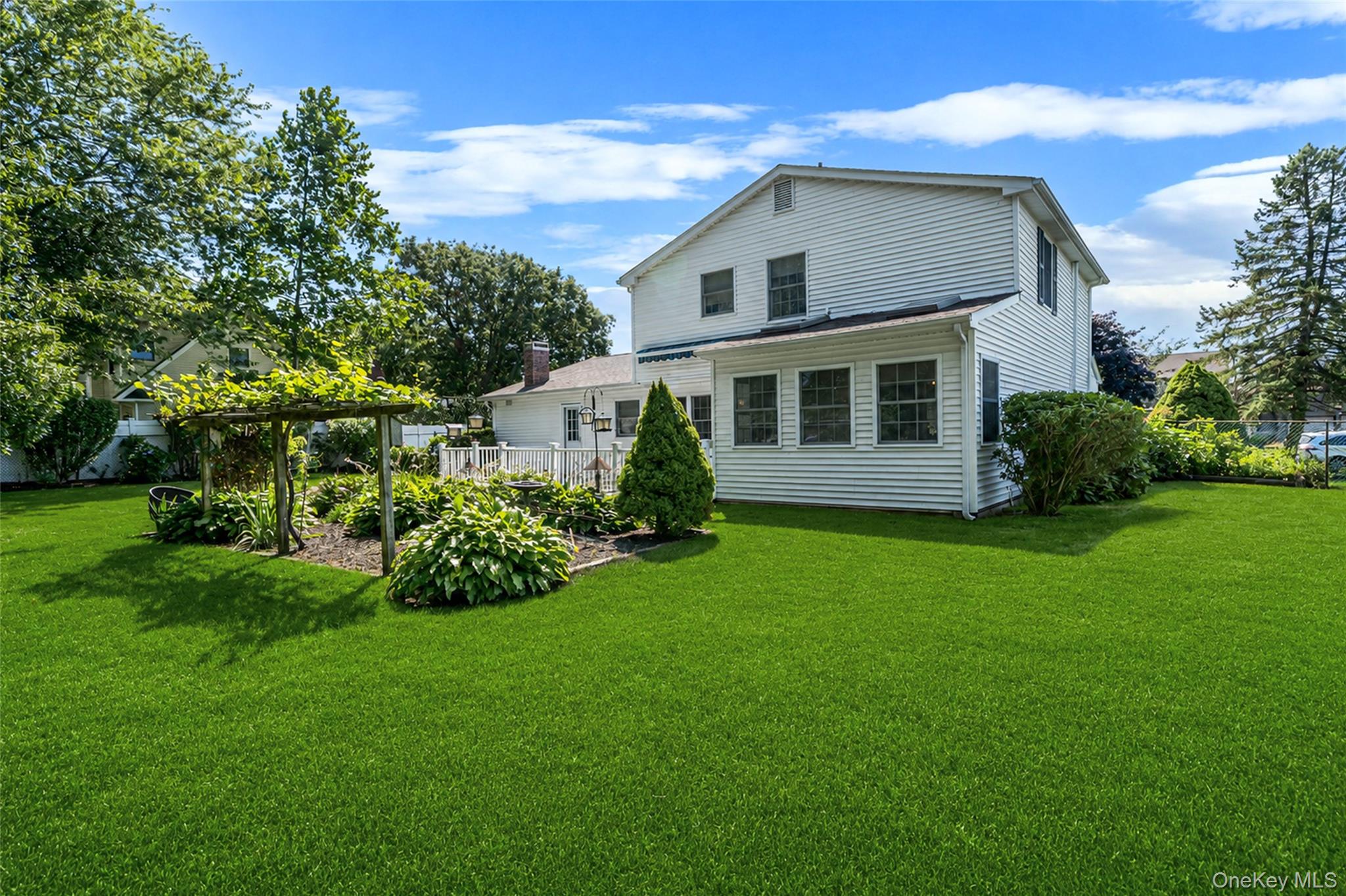 3rd image of 35 Royalston Ln, Brookhaven, NY 11720 | MLS# 1029673