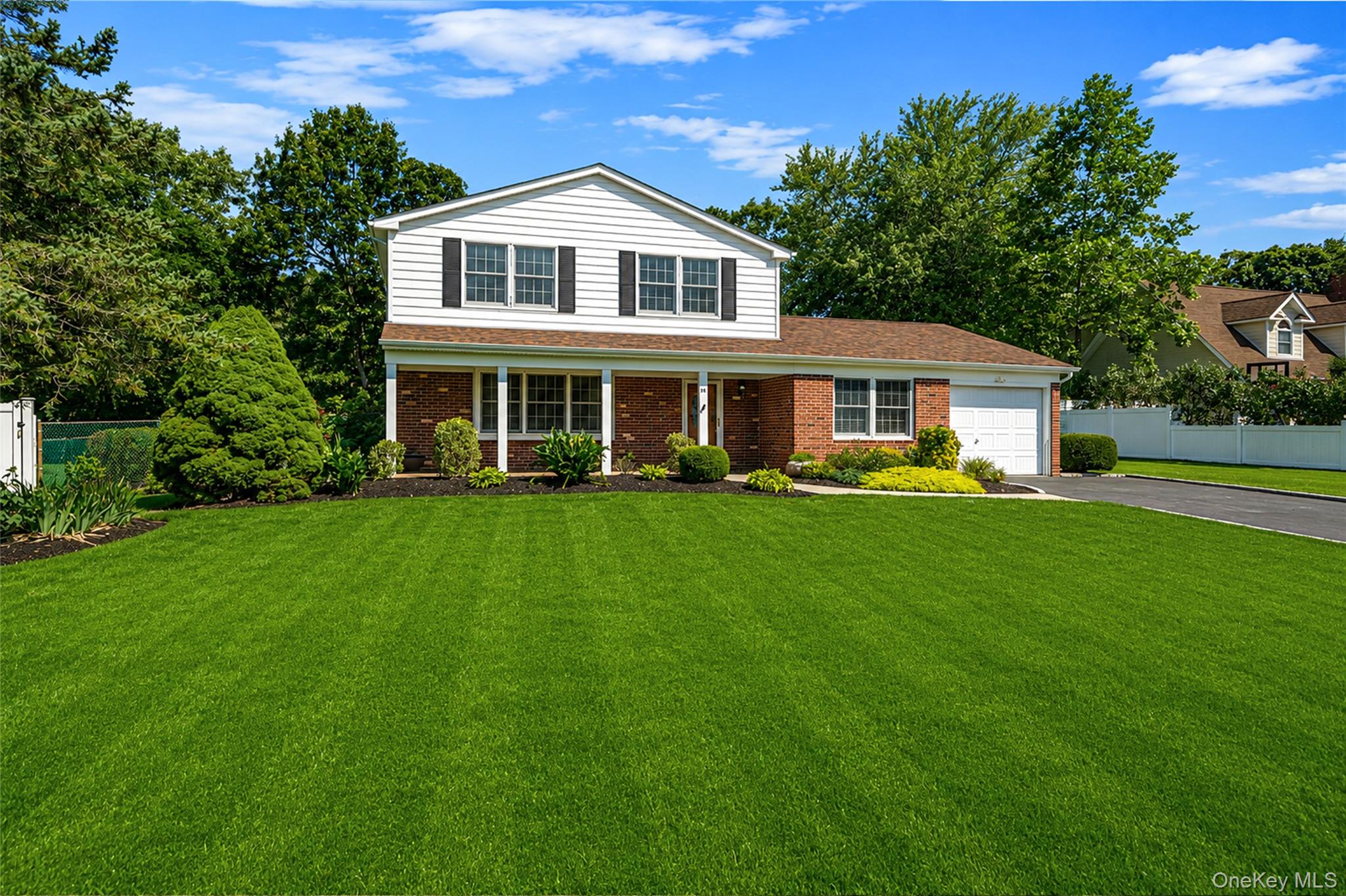 38th image of 35 Royalston Ln, Brookhaven, NY 11720 | MLS# 1029673