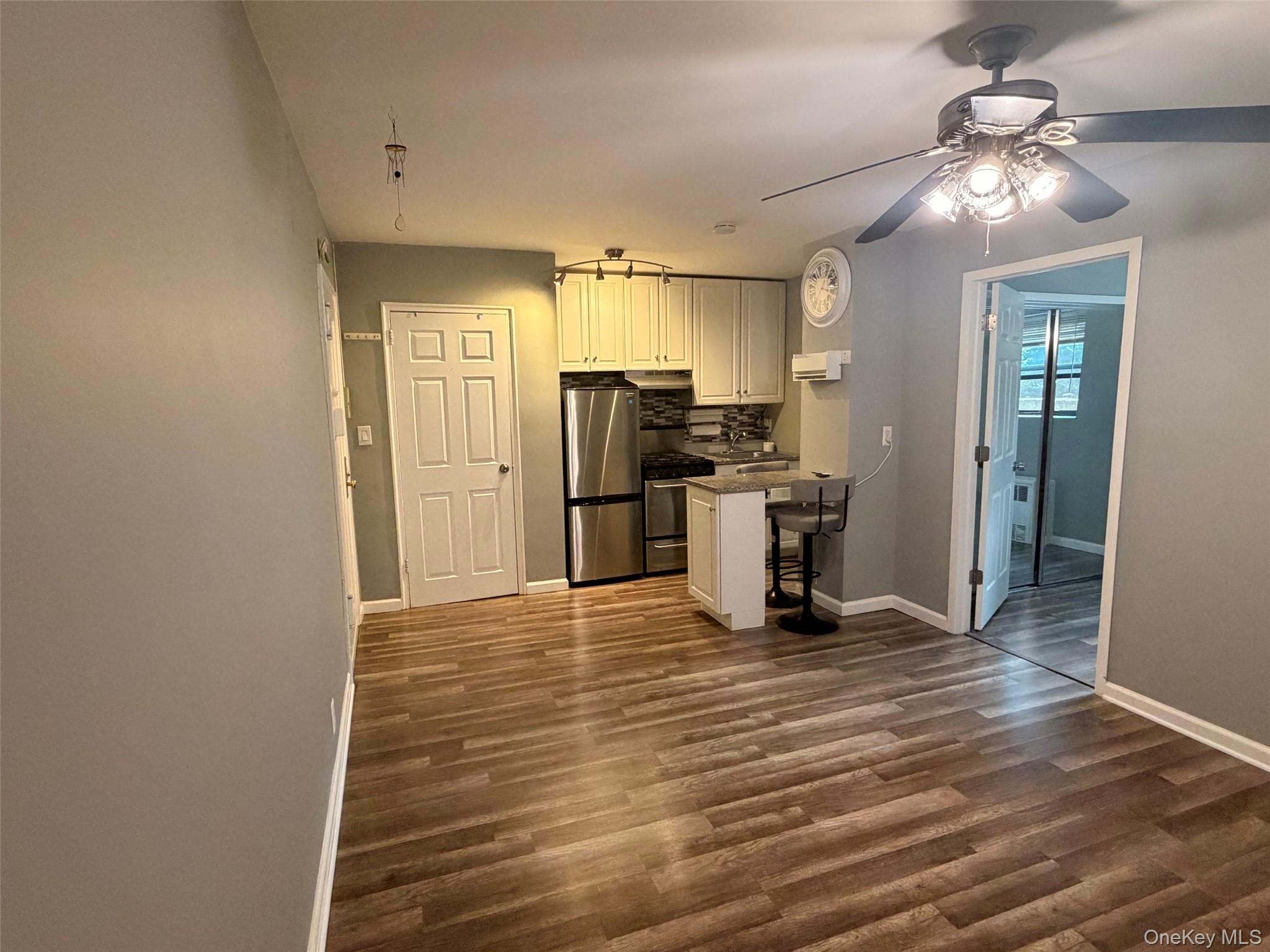 1st image of 20 Shady Glen Ct #H, New Rochelle, NY 10805 | MLS# 1029684
