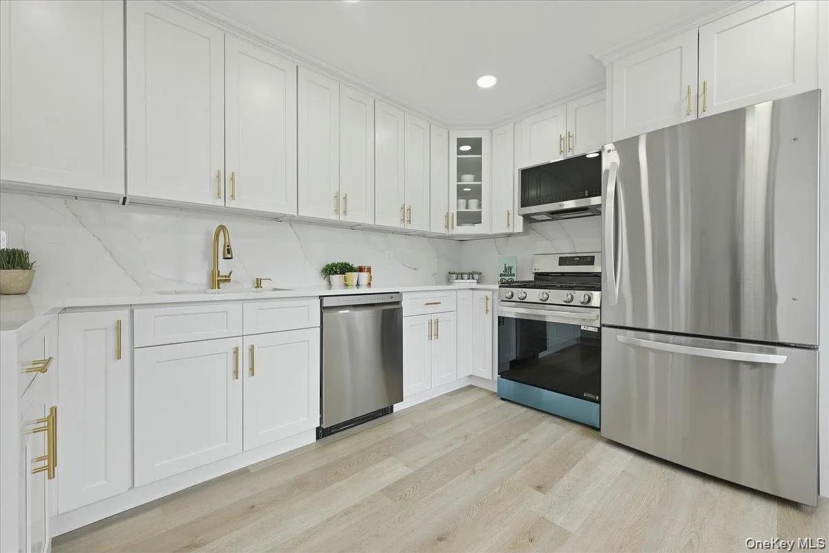 2nd image of 84 N Fordham Rd, Oyster Bay, NY 11801 | MLS# 1029689