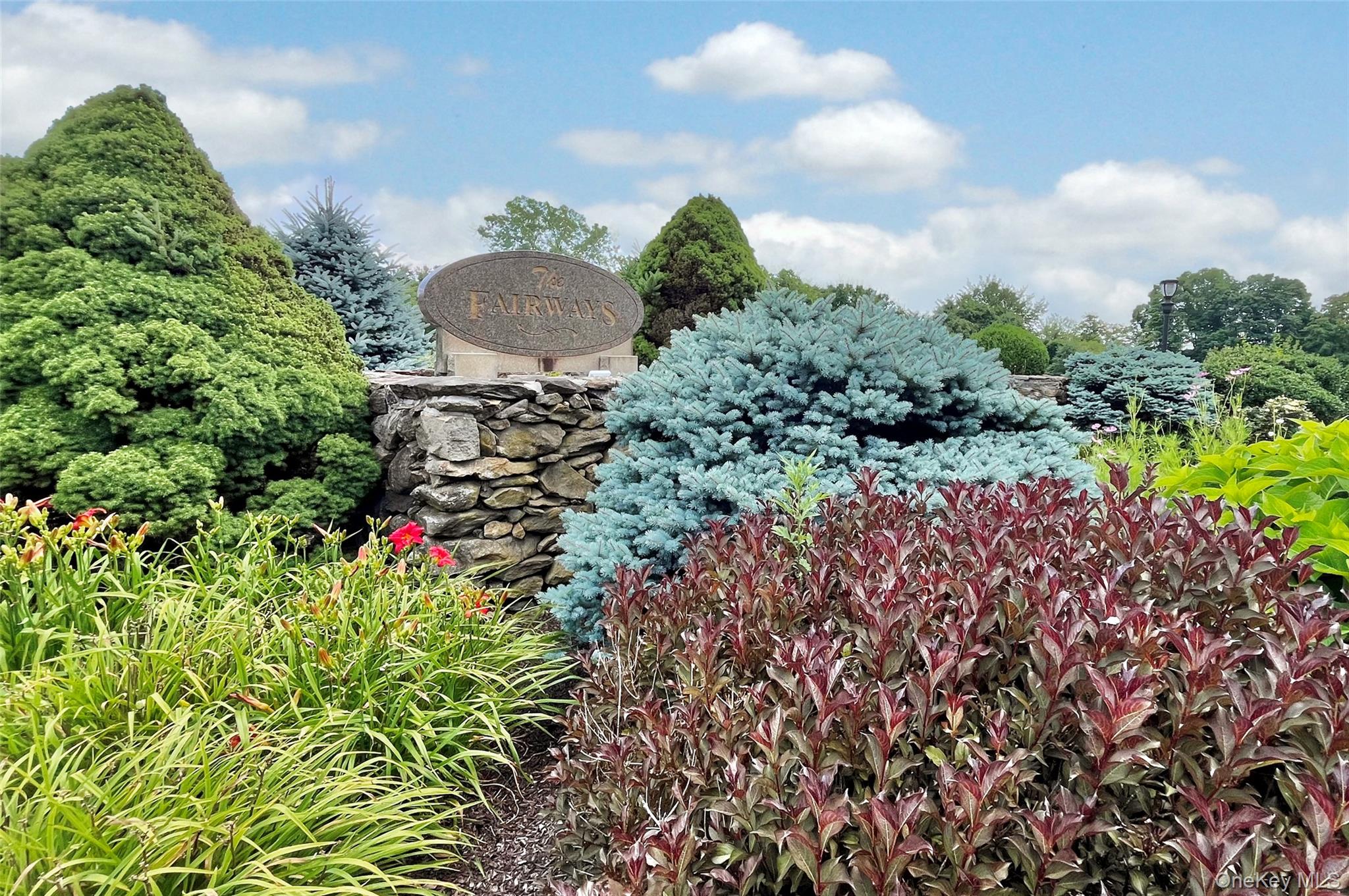 2nd image of 172 Fairway Dr, Carmel, NY 10512