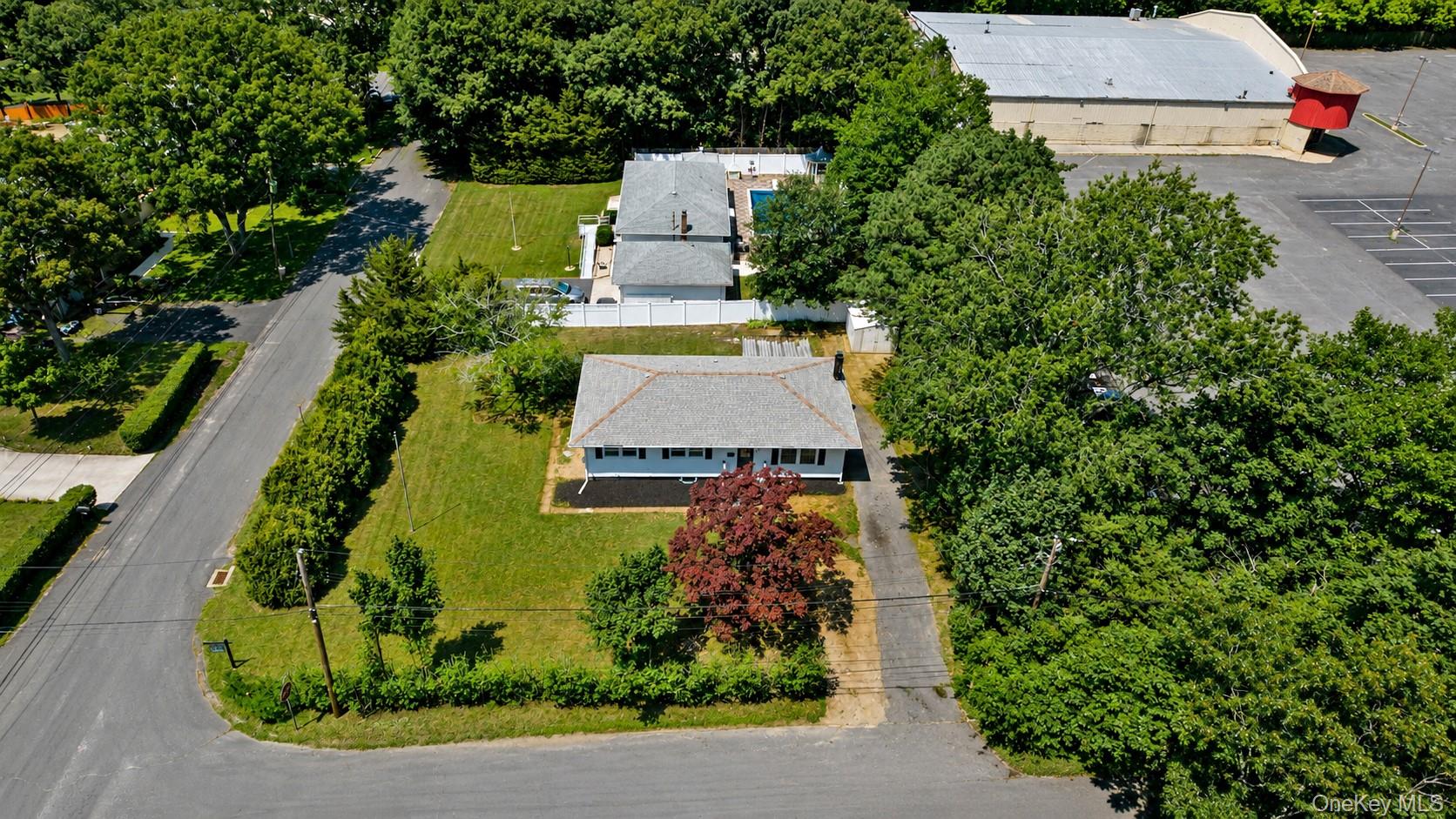29th image of 3 Park Ave, Brookhaven, NY 11763 | MLS# 1029737
