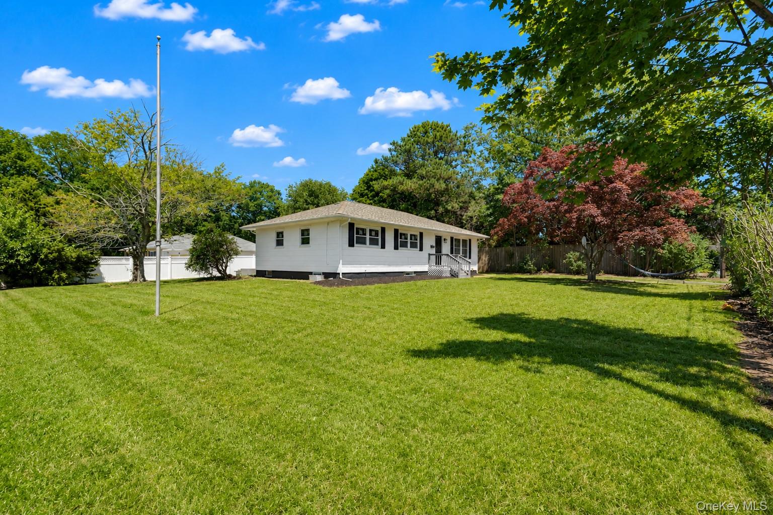 3rd image of 3 Park Ave, Brookhaven, NY 11763 | MLS# 1029737