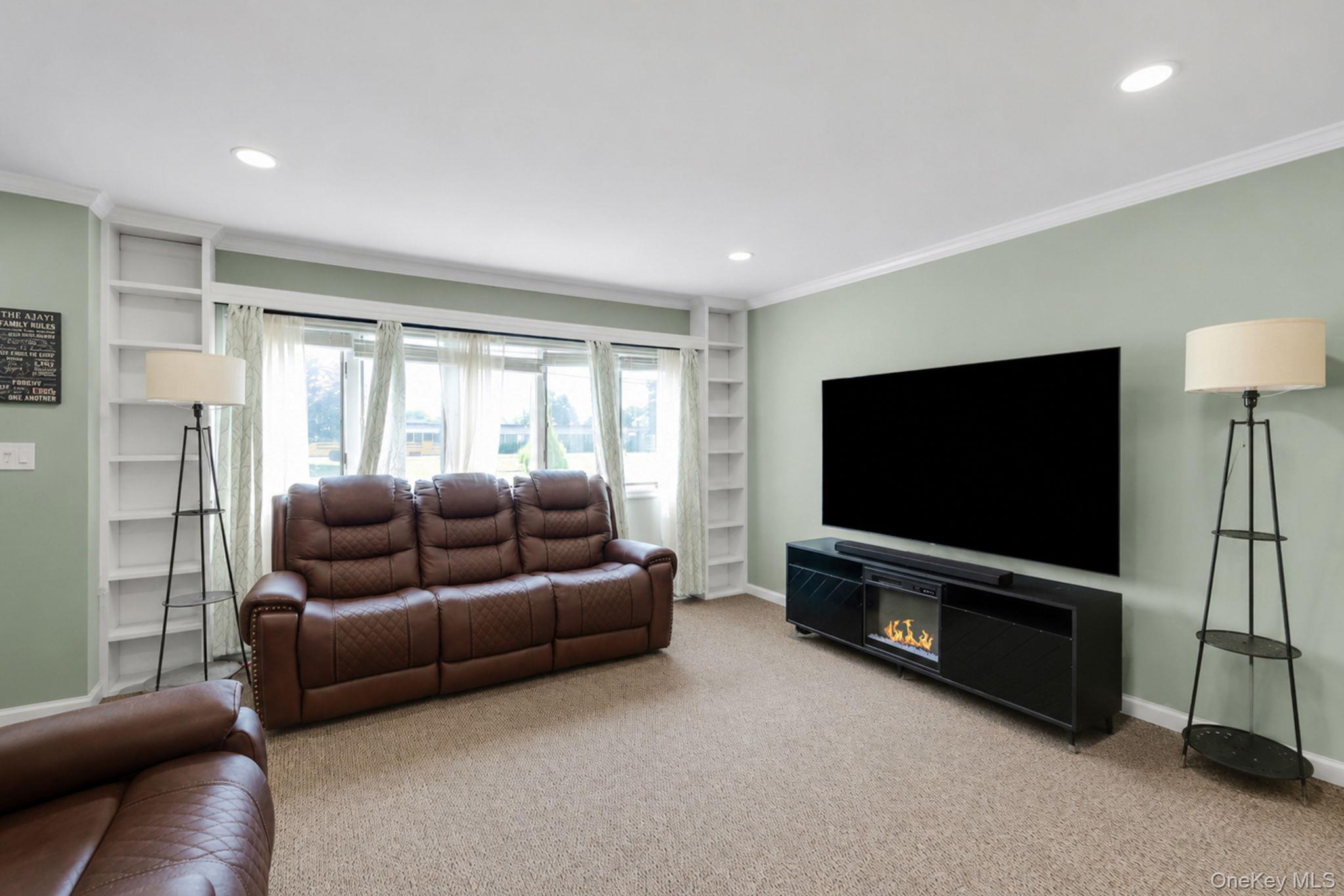 4th image of 93 Deauville Blvd, Copiague, NY 11726 | MLS# 1029751