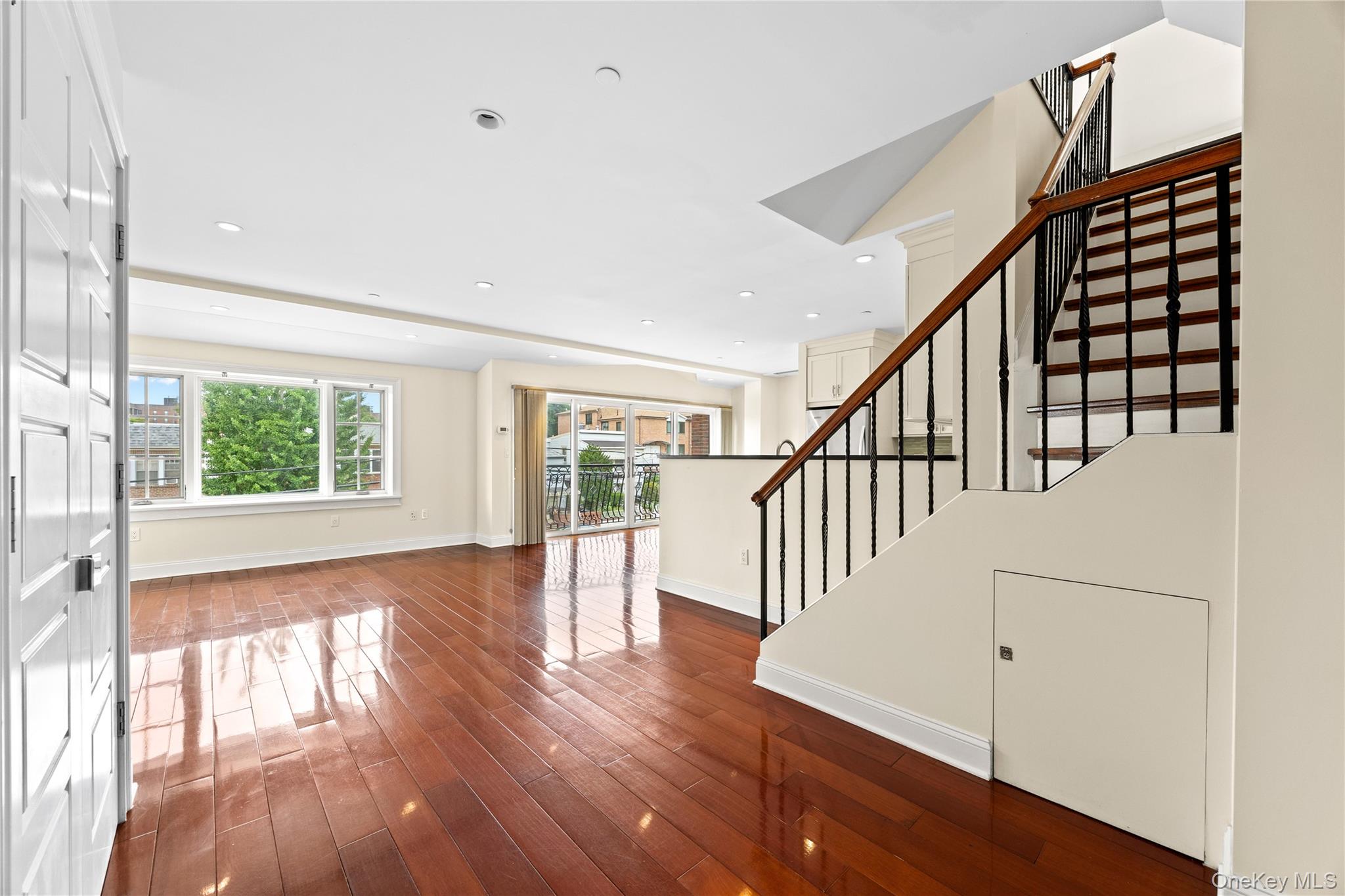 3rd image of 185 Battery Ave #2A, New York, NY 11209 | MLS# 1029779