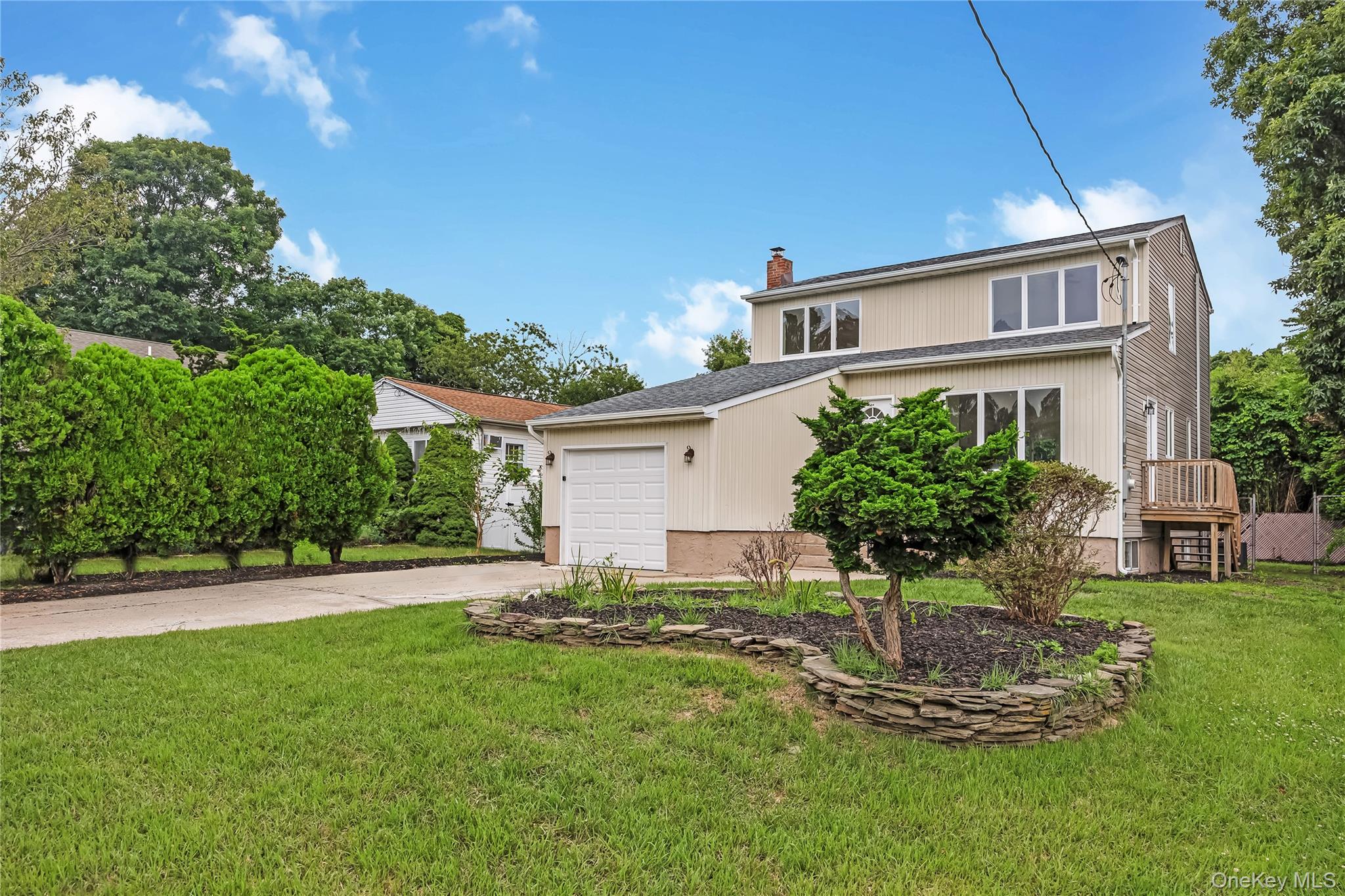 3rd image of 65 Westminster Dr, Brookhaven, NY 11967 | MLS# 1029794