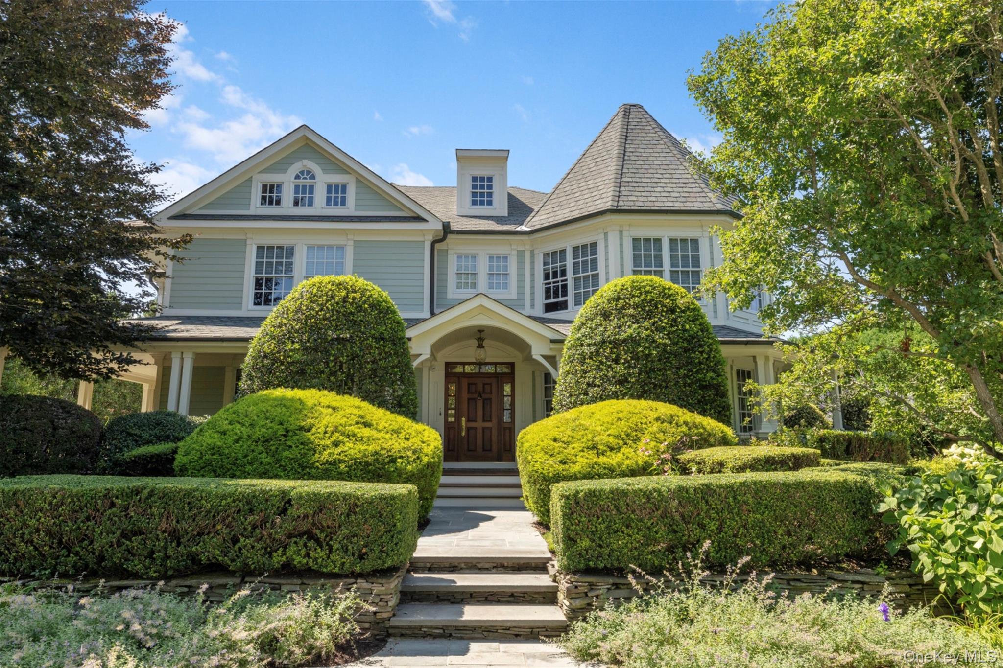 2nd image of 608 Shore Dr, Islip, NY 11769 | MLS# 1029824
