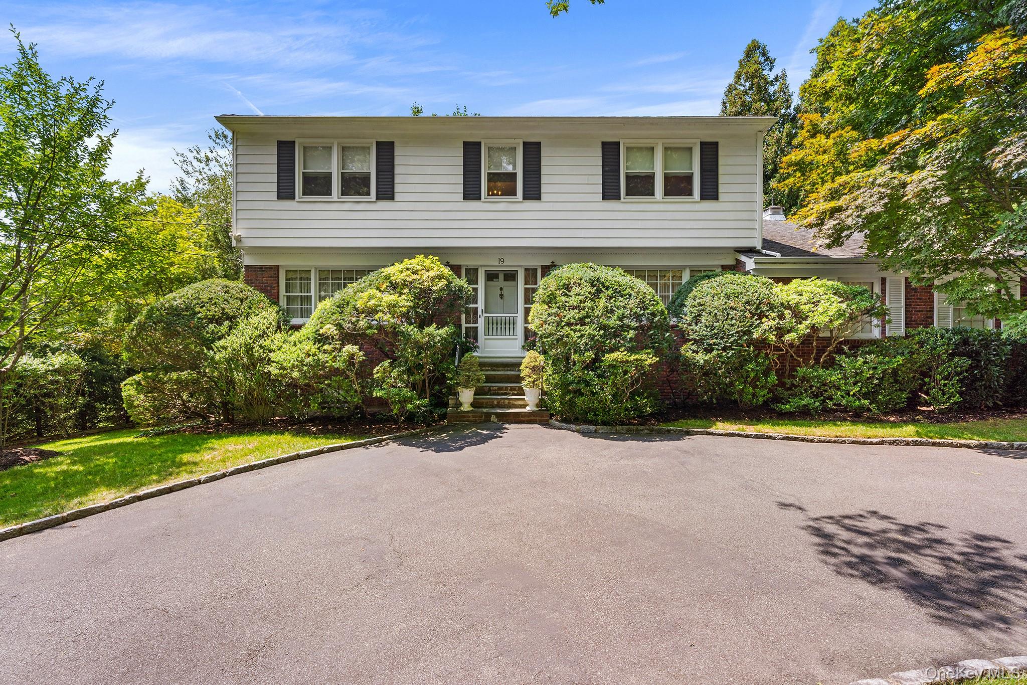 4th image of 19 Carlton Rd, Yonkers, NY 10708 | MLS# 1029835