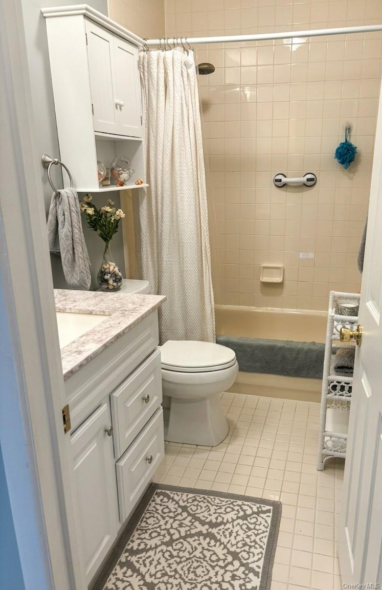20th image of 11 Colony Dr, Islip, NY 11741 | MLS# 1029853
