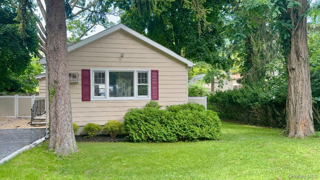1st image of 18 Kew, Brookhaven, NY 11789 | MLS# 1029857
