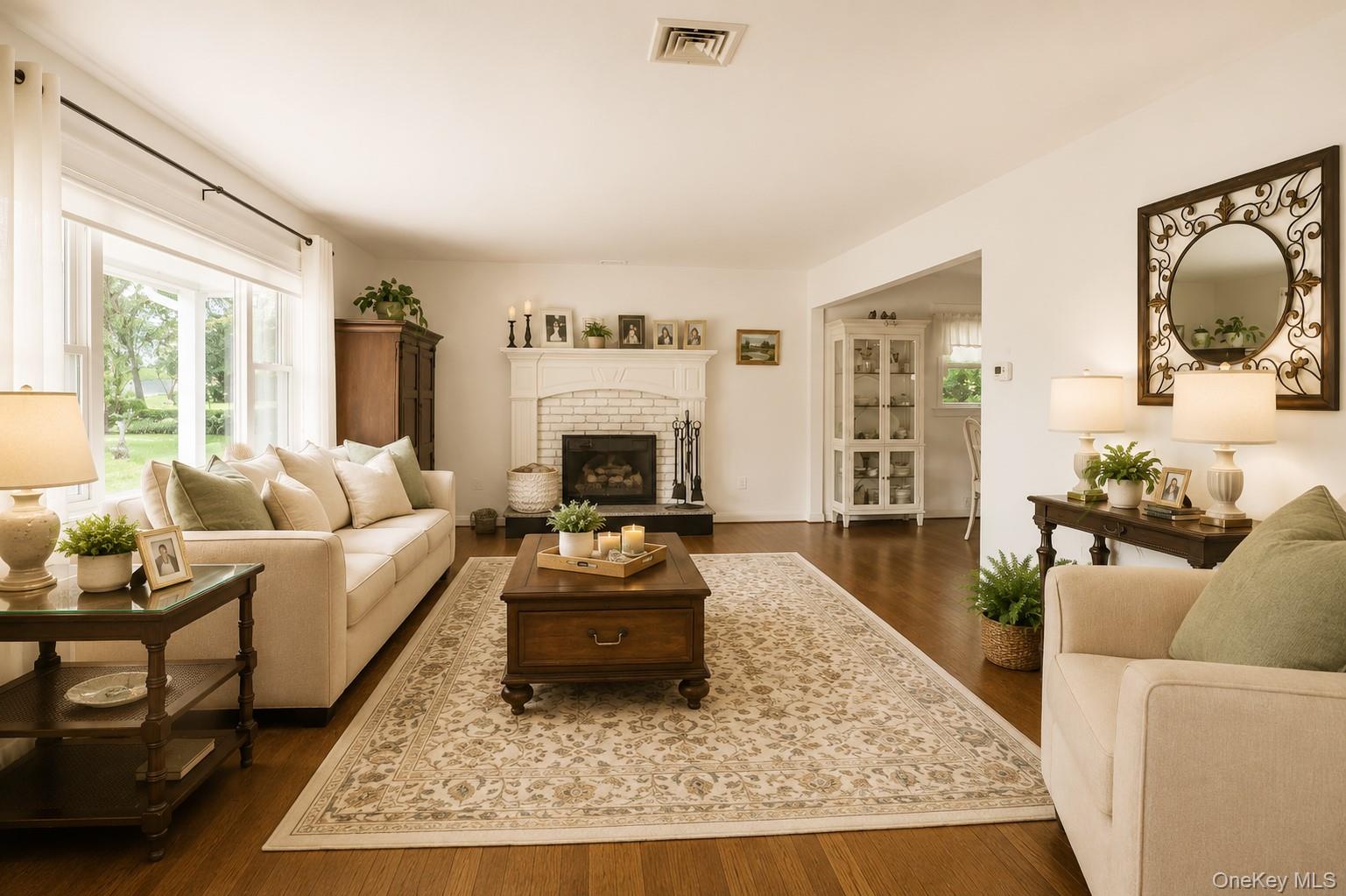 4th image of 2 Salem Dr, Brookhaven, NY 11790 | MLS# 1029873