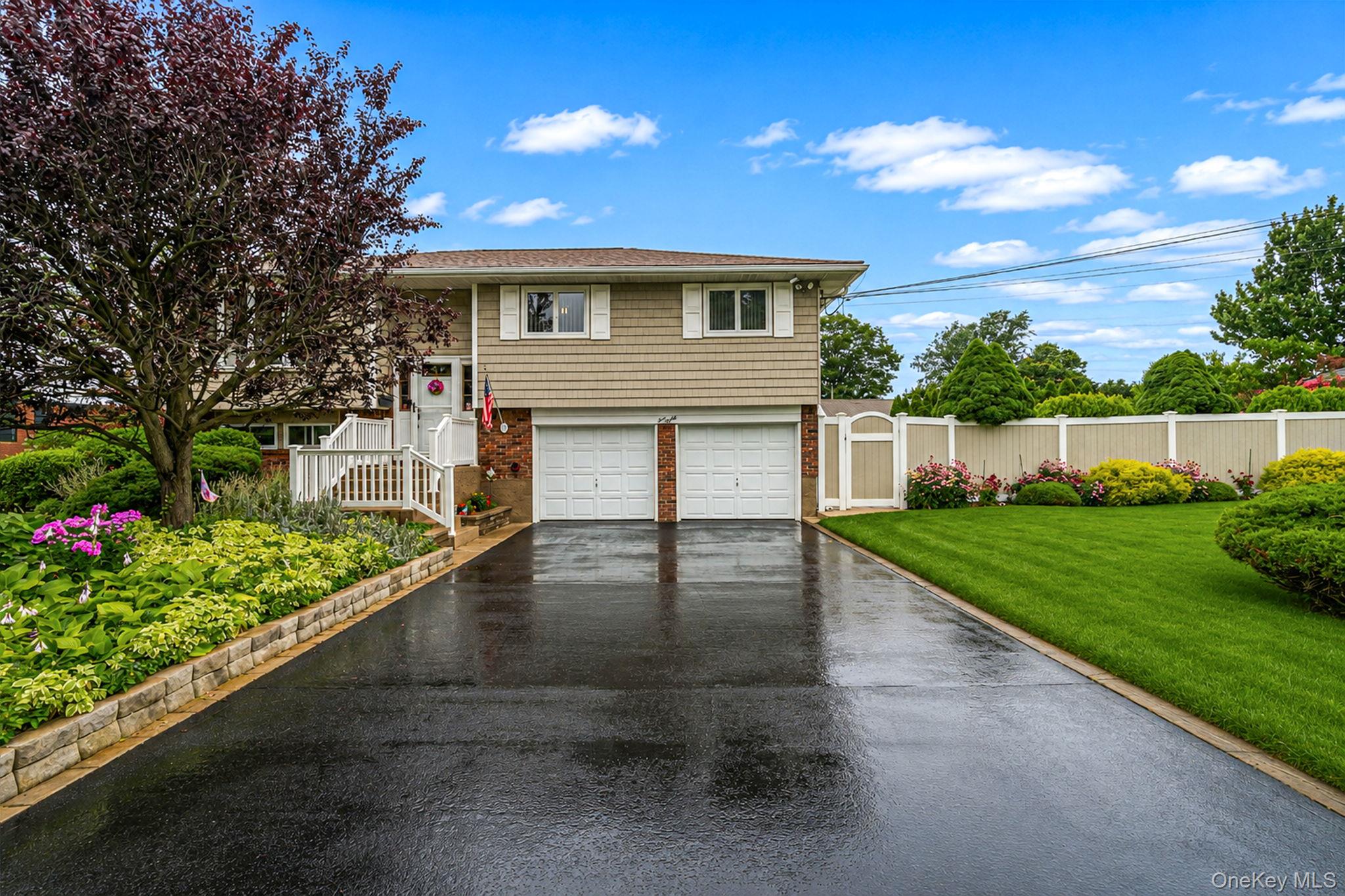 2nd image of 480 Fenimore Ave, Babylon, NY 11703 | MLS# 1029895