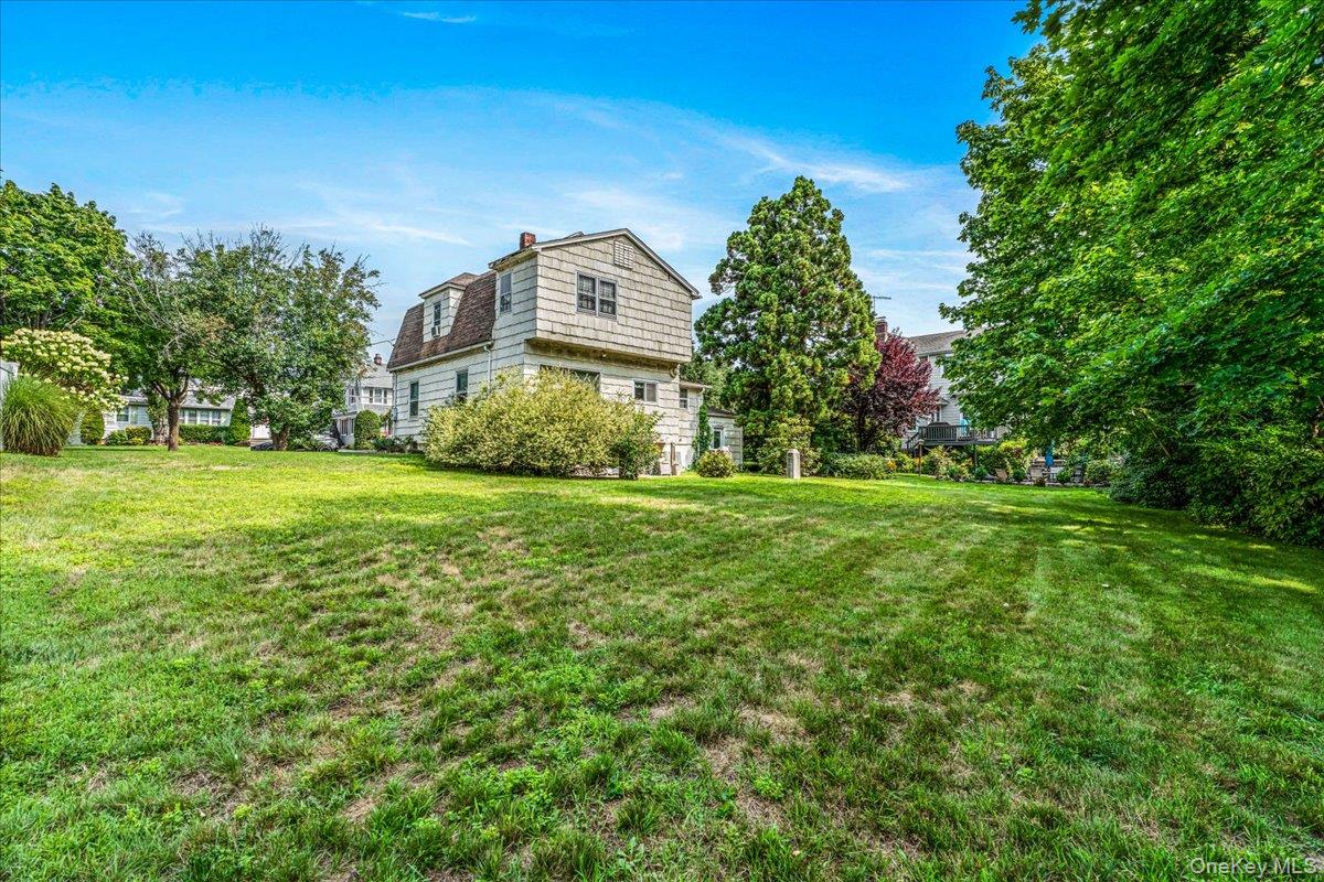 11th image of 32 Aldred Ave, Hempstead, NY 11570 | MLS# 1029897