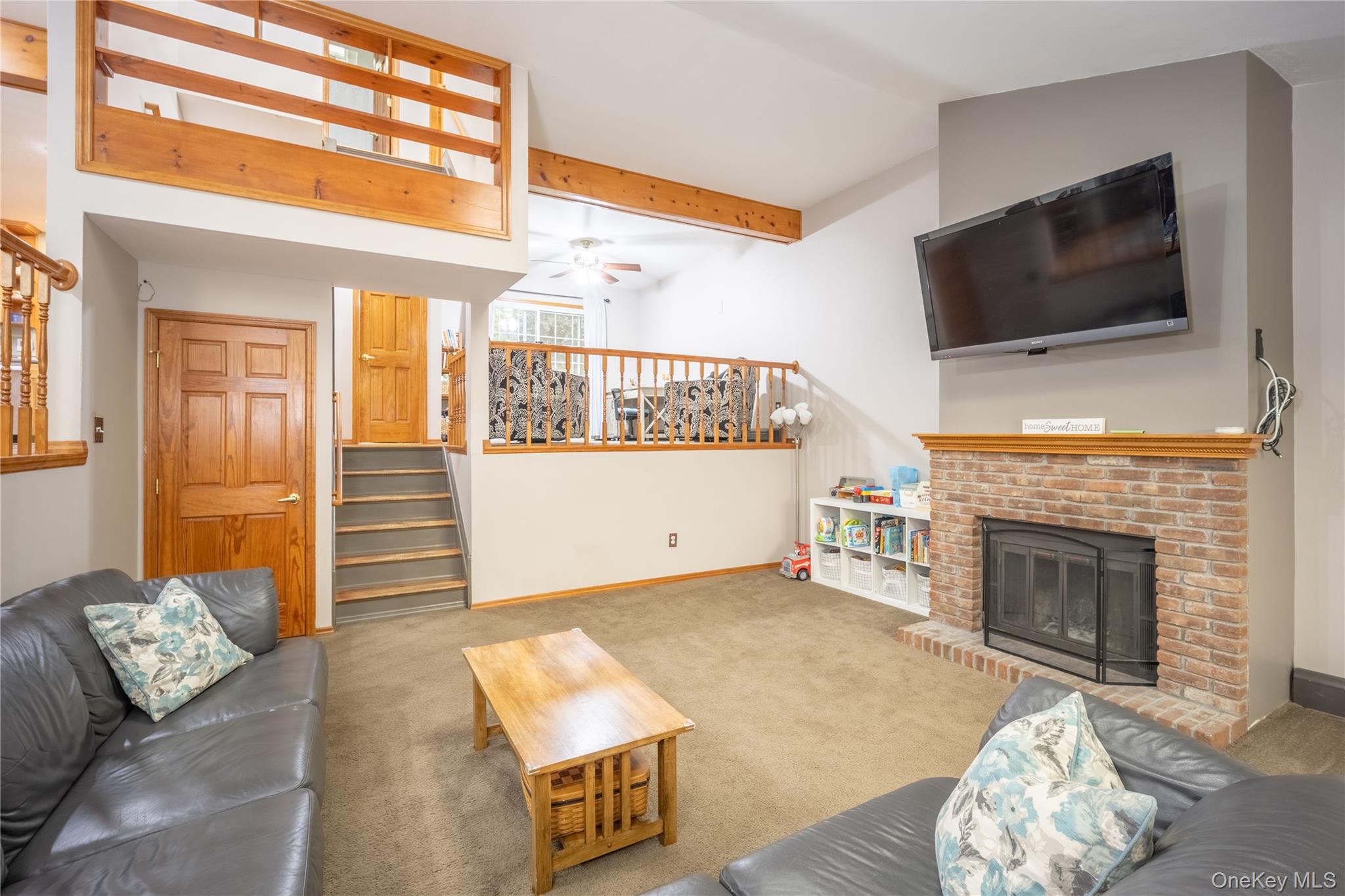 3rd image of 22 Hemlock Ct, Fishkill, NY 12524 | MLS# 1029899