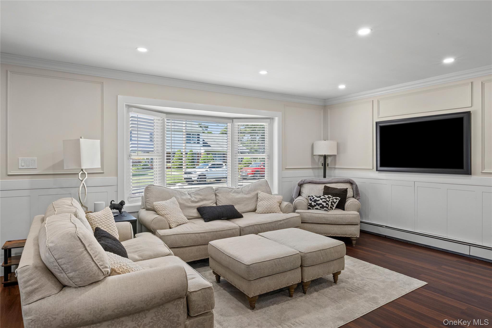 5th image of 241 Houston St, Babylon, NY 11757 | MLS# 1029916
