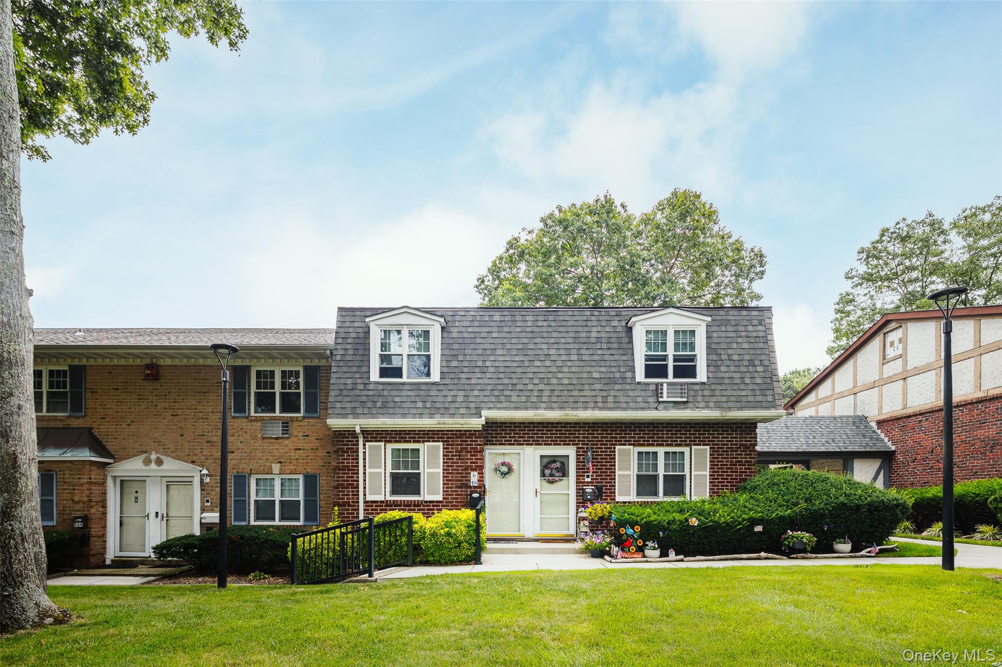 2nd image of 11 Glen Hollow Dr #D46, Brookhaven, NY 11742 | MLS# 1029944