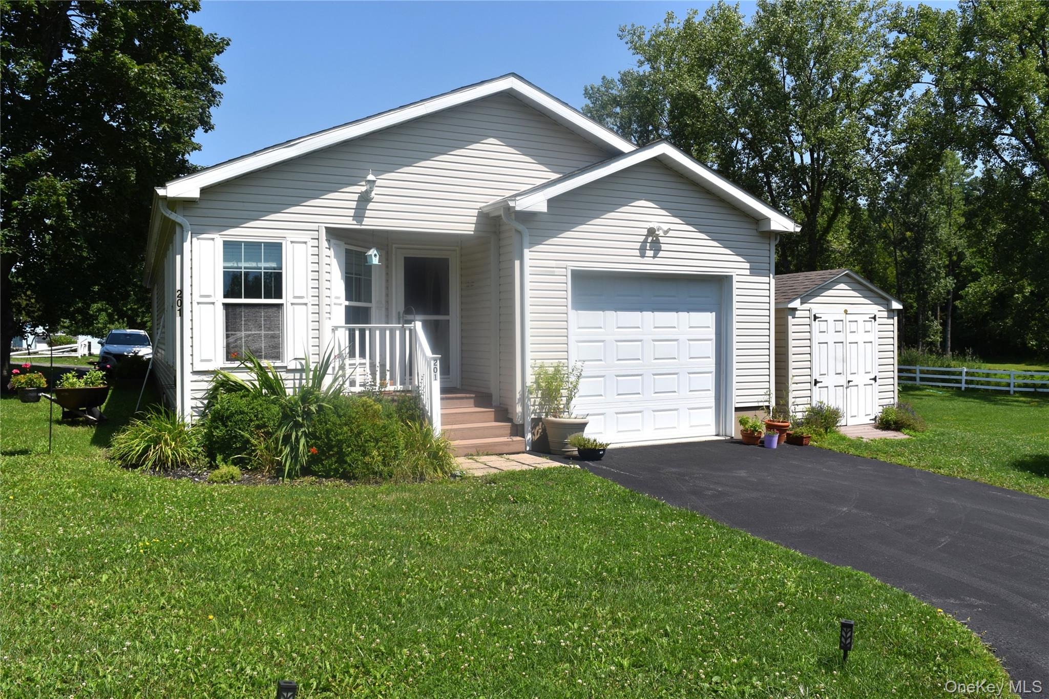 3rd image of 201 Brittany Ter, New Windsor, NY 12575 | MLS# 1029958