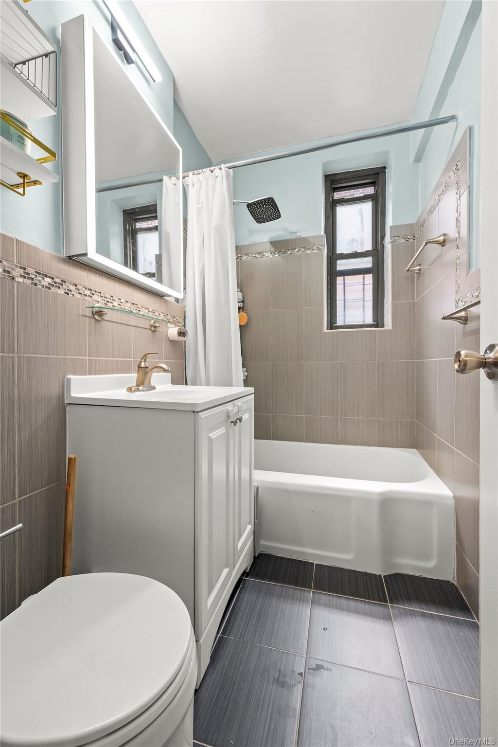 2nd image of The Alexander Hamilton, Forest Hills, NY 11375