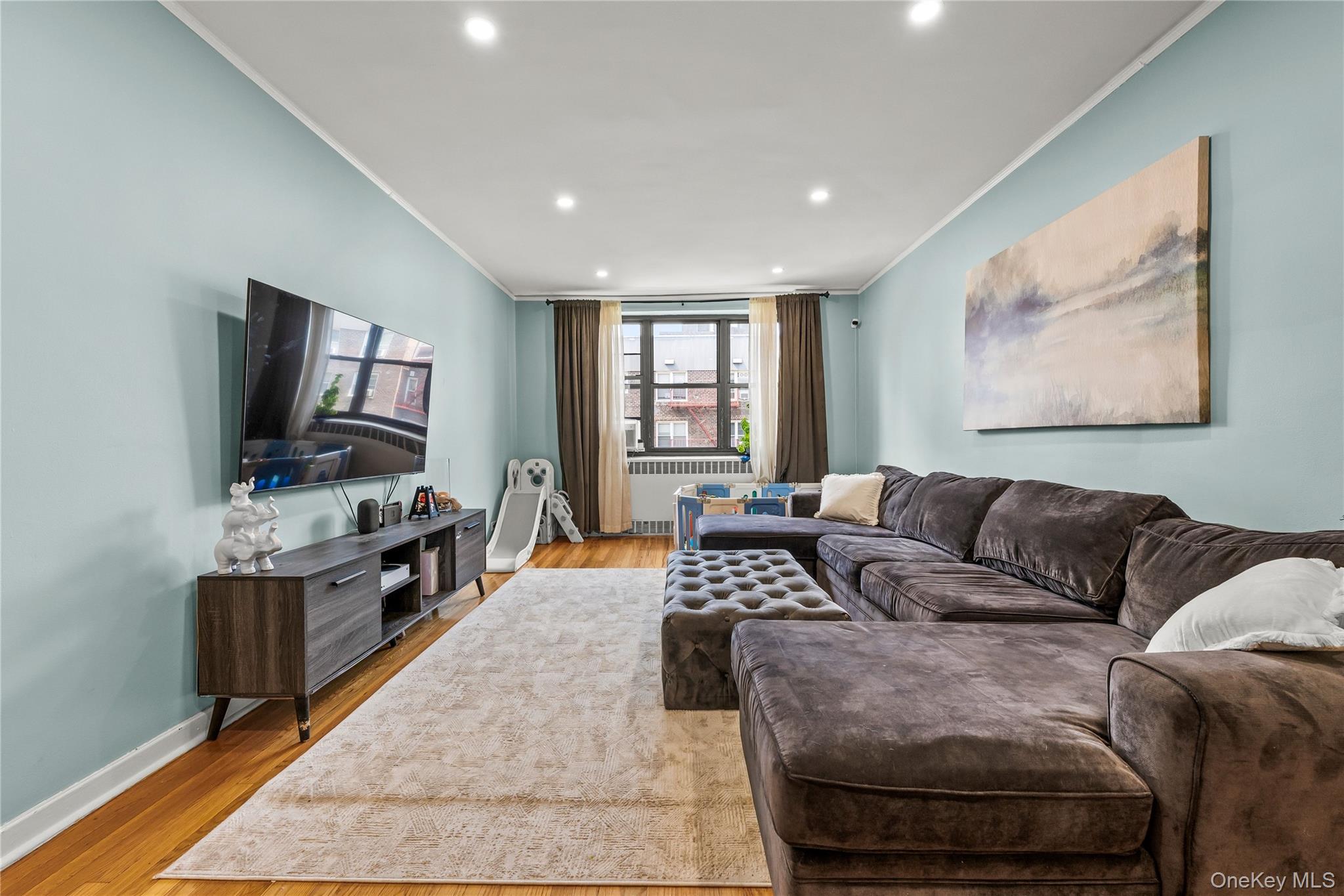 2nd image of 67-35 Yellowstone Blvd #6A, Forest Hills, NY 11375 | MLS# 1029970