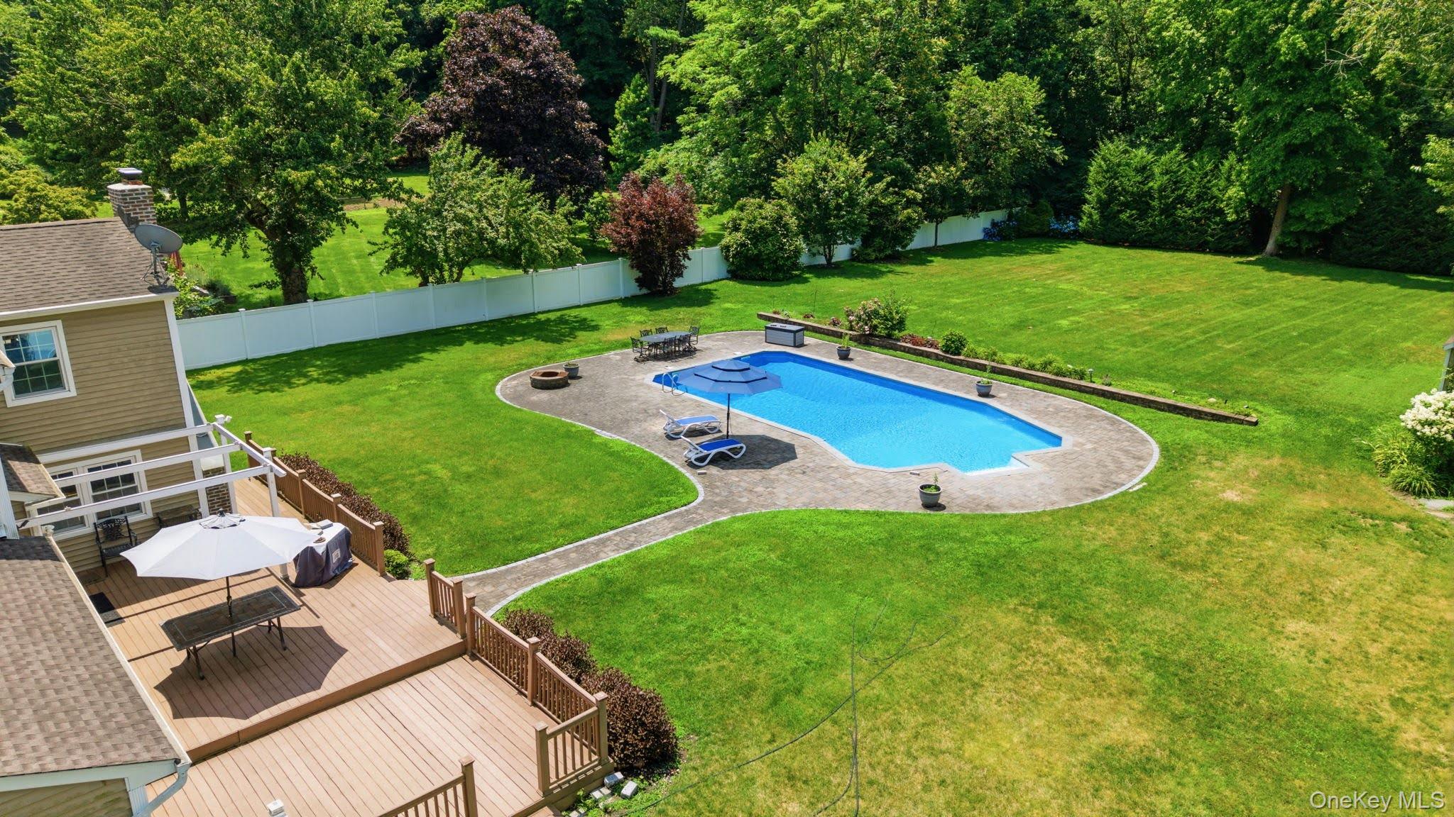 42nd image of 25 Artisan Ave, Huntington, NY 11743 | MLS# 1029987
