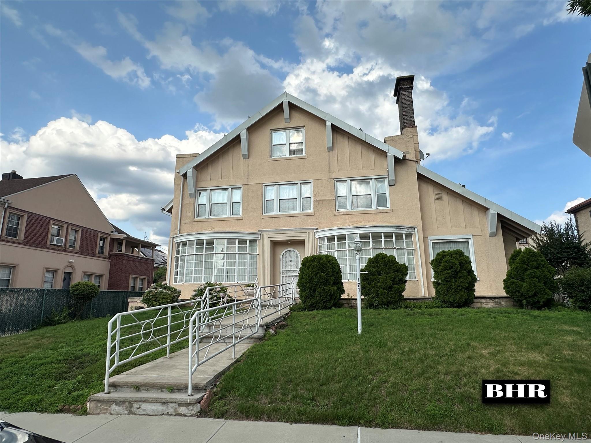 2nd image of 171 Girard St, Brooklyn, NY 11235 | MLS# 1029993