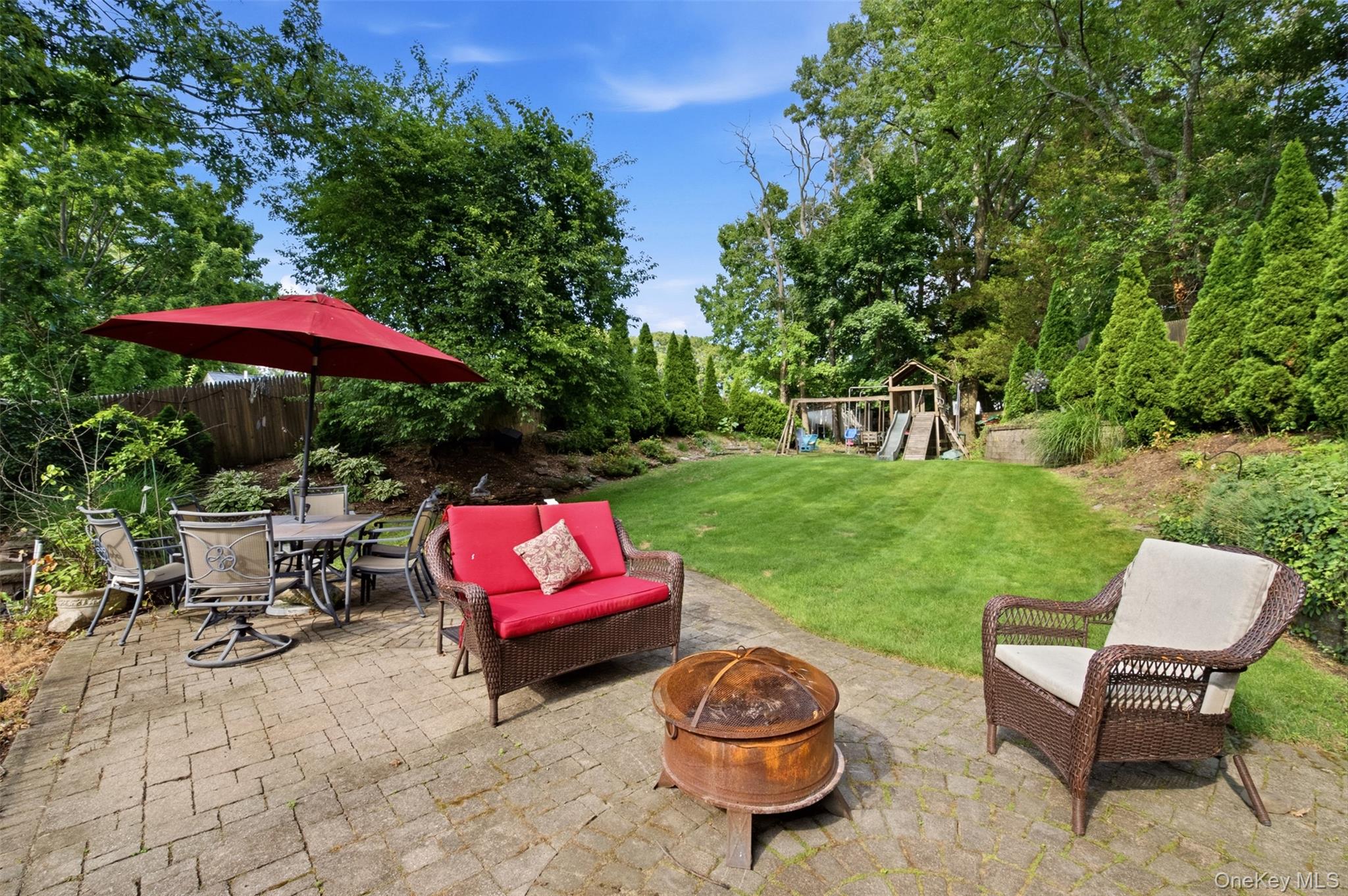 17th image of 46 Catherine St, Huntington, NY 11731 | MLS# 1030002